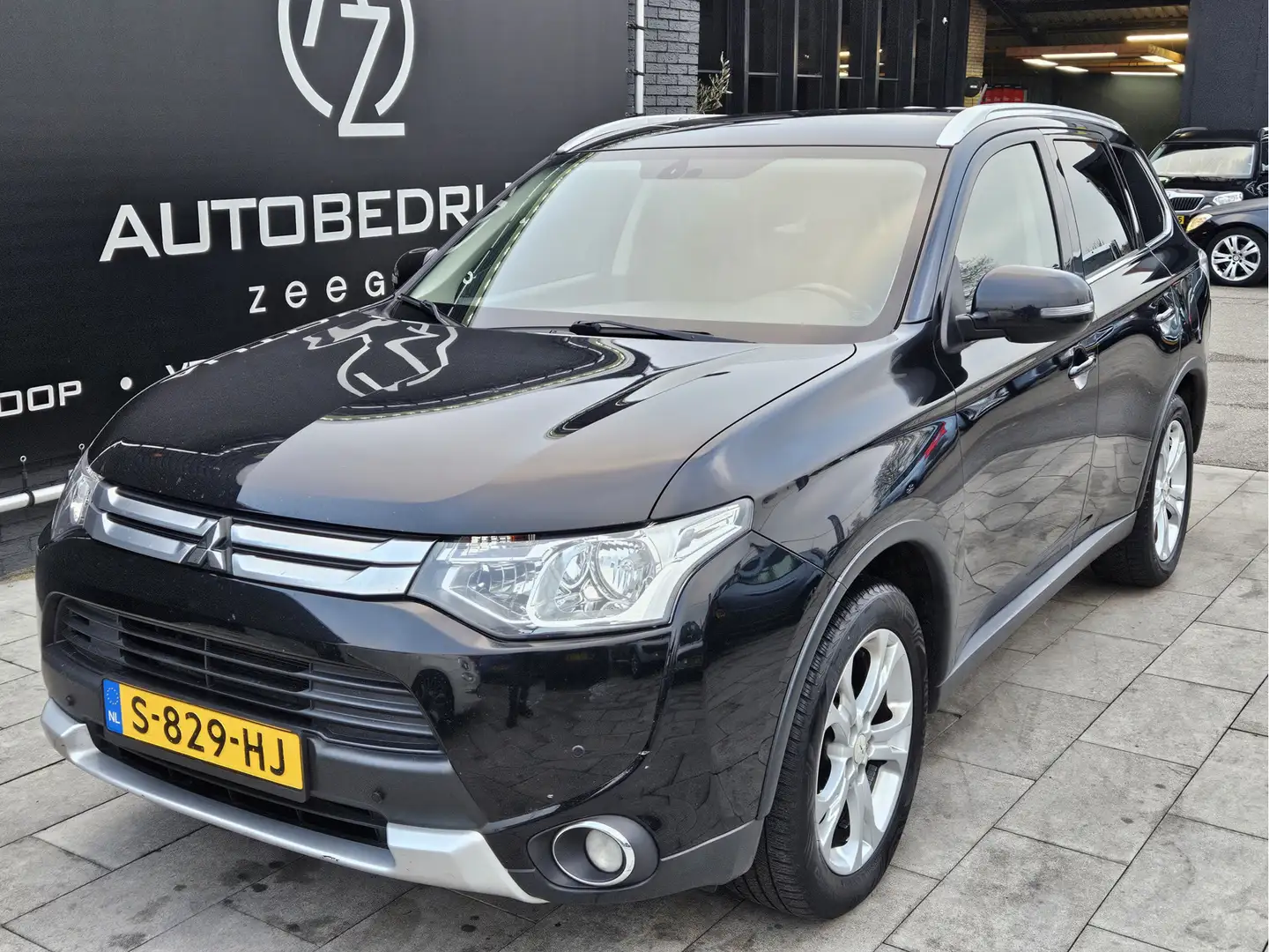 Mitsubishi Outlander 2.2 DI-D Instyle 4WD 7 Persoons*AC*Automaat*Navi* Schwarz - 2