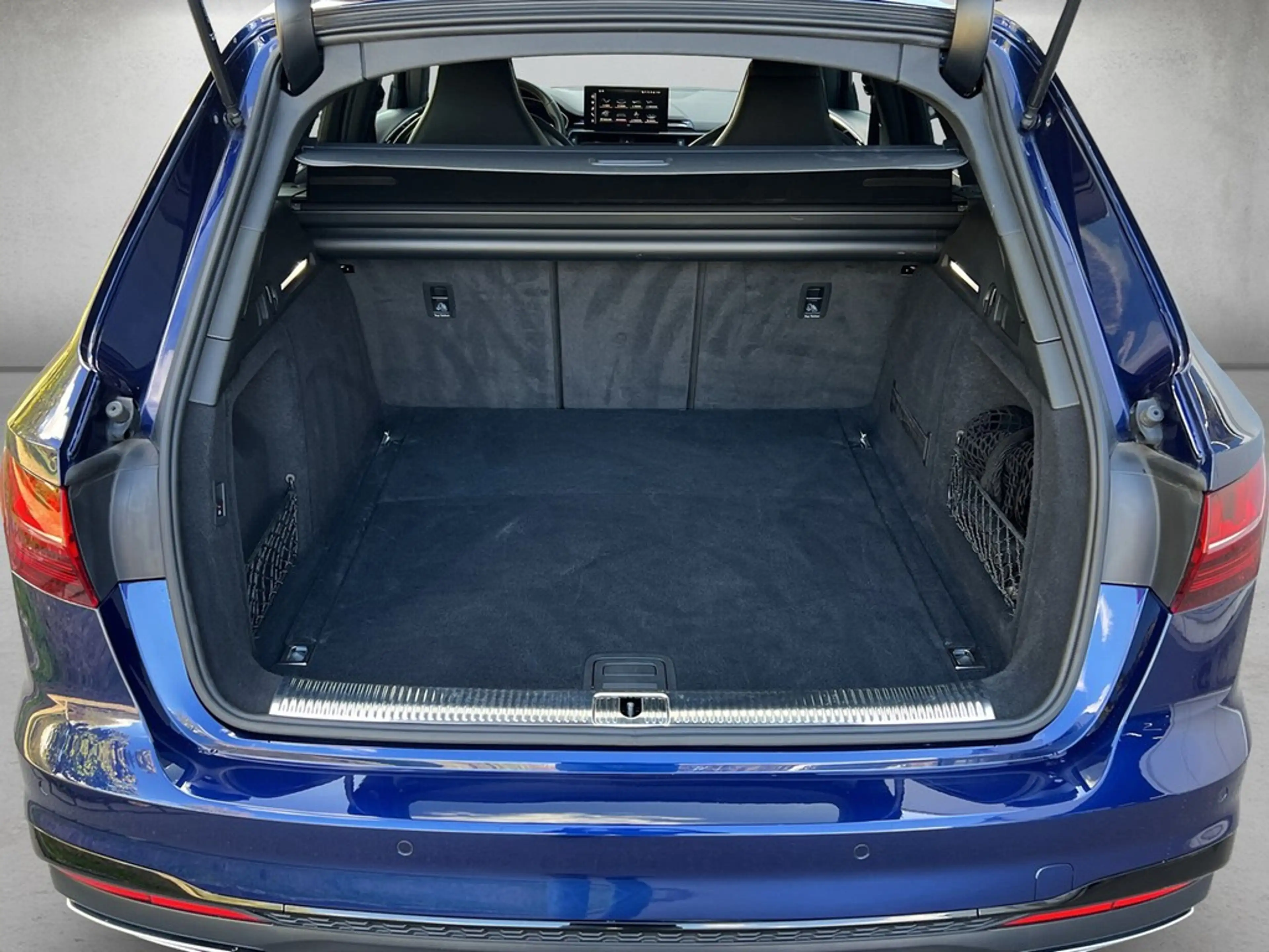 Audi A4 Avant S line 45 TFSI quattro S tronic *AHK* — photo 5