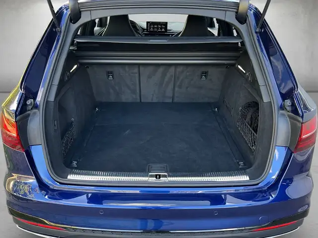 Audi A4 view 5