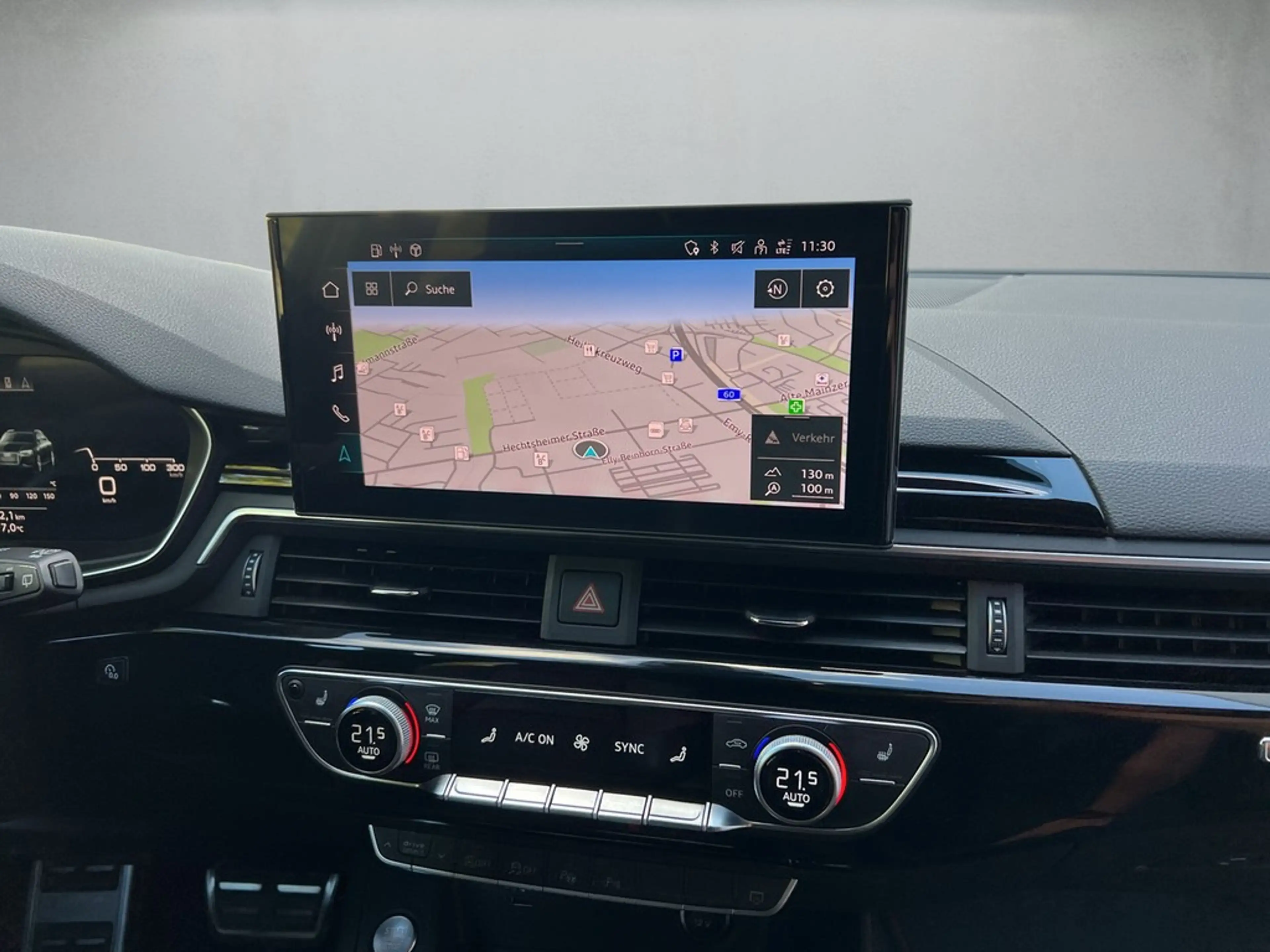 Audi A4 Avant S line 45 TFSI quattro S tronic *AHK* — photo 10