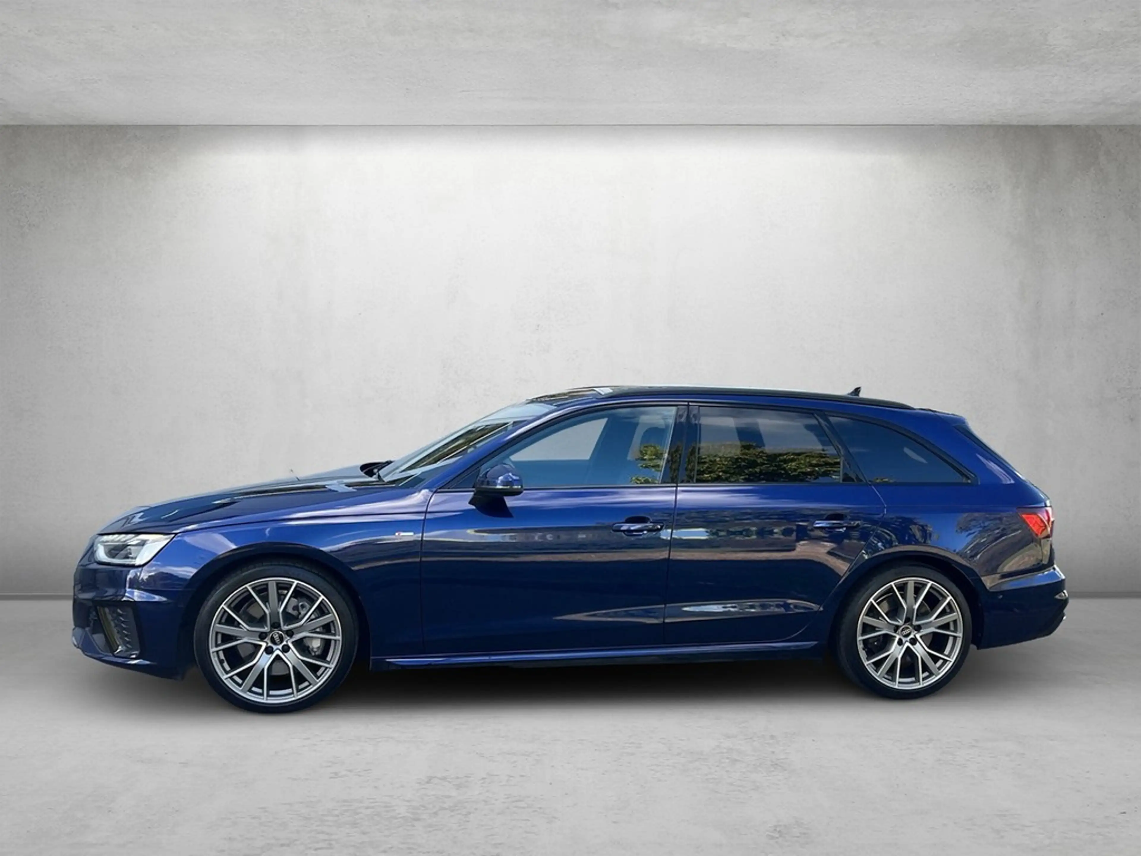 Audi A4 Avant S line 45 TFSI quattro S tronic *AHK* — photo 2