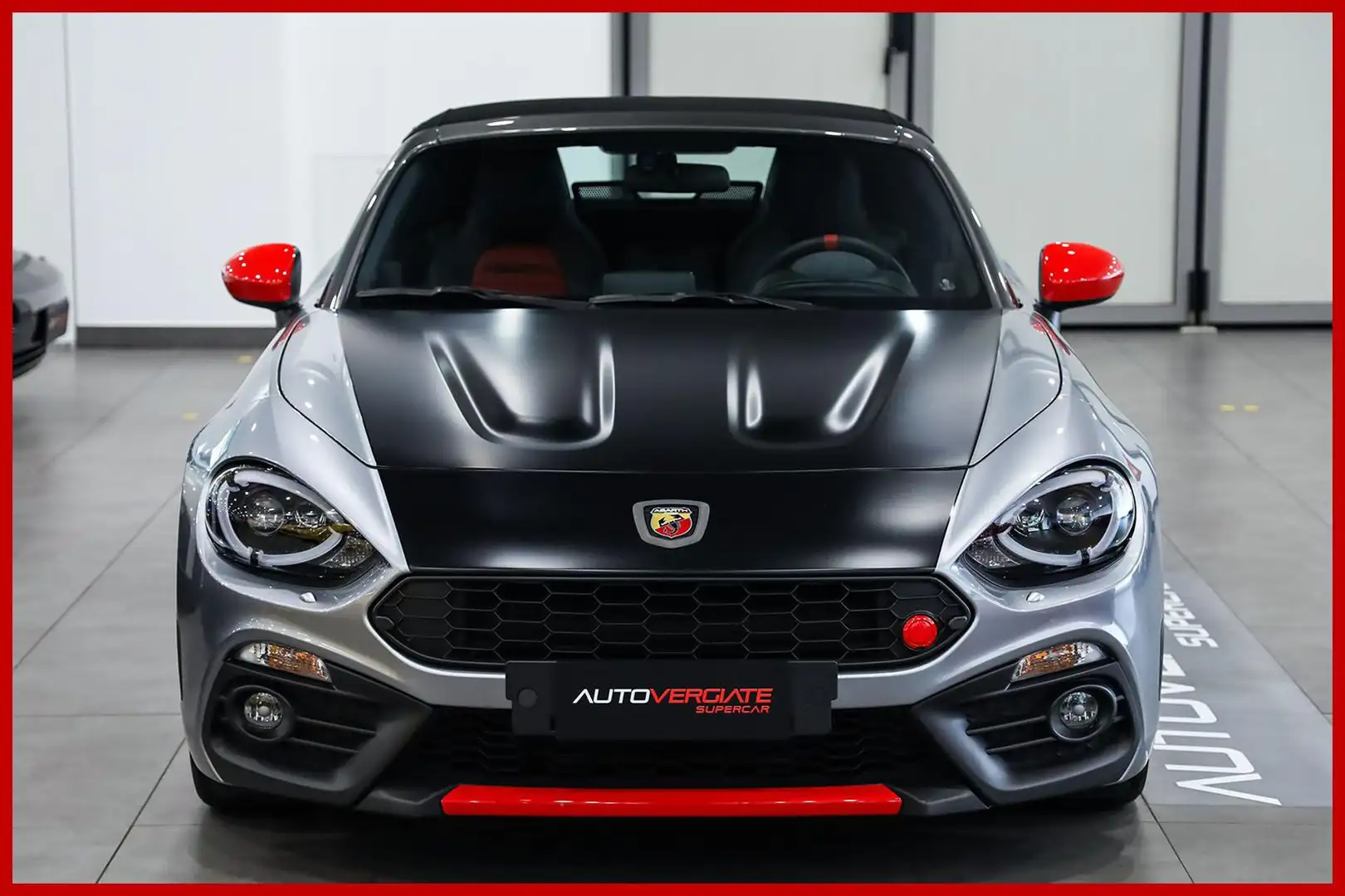 Abarth 124 Spider 1.4 Turbo MultiAir 170 CV Szary - 2