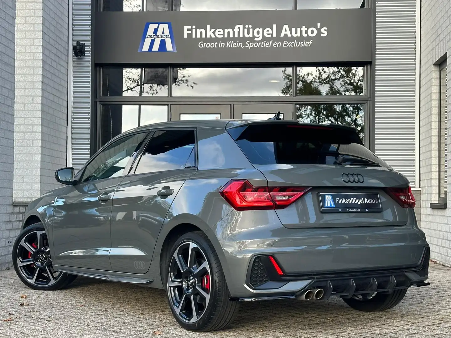 Audi A1 Sportback 40 TFSI S-Line 200 pk |B&O |Apple.Carpl Gris - 2