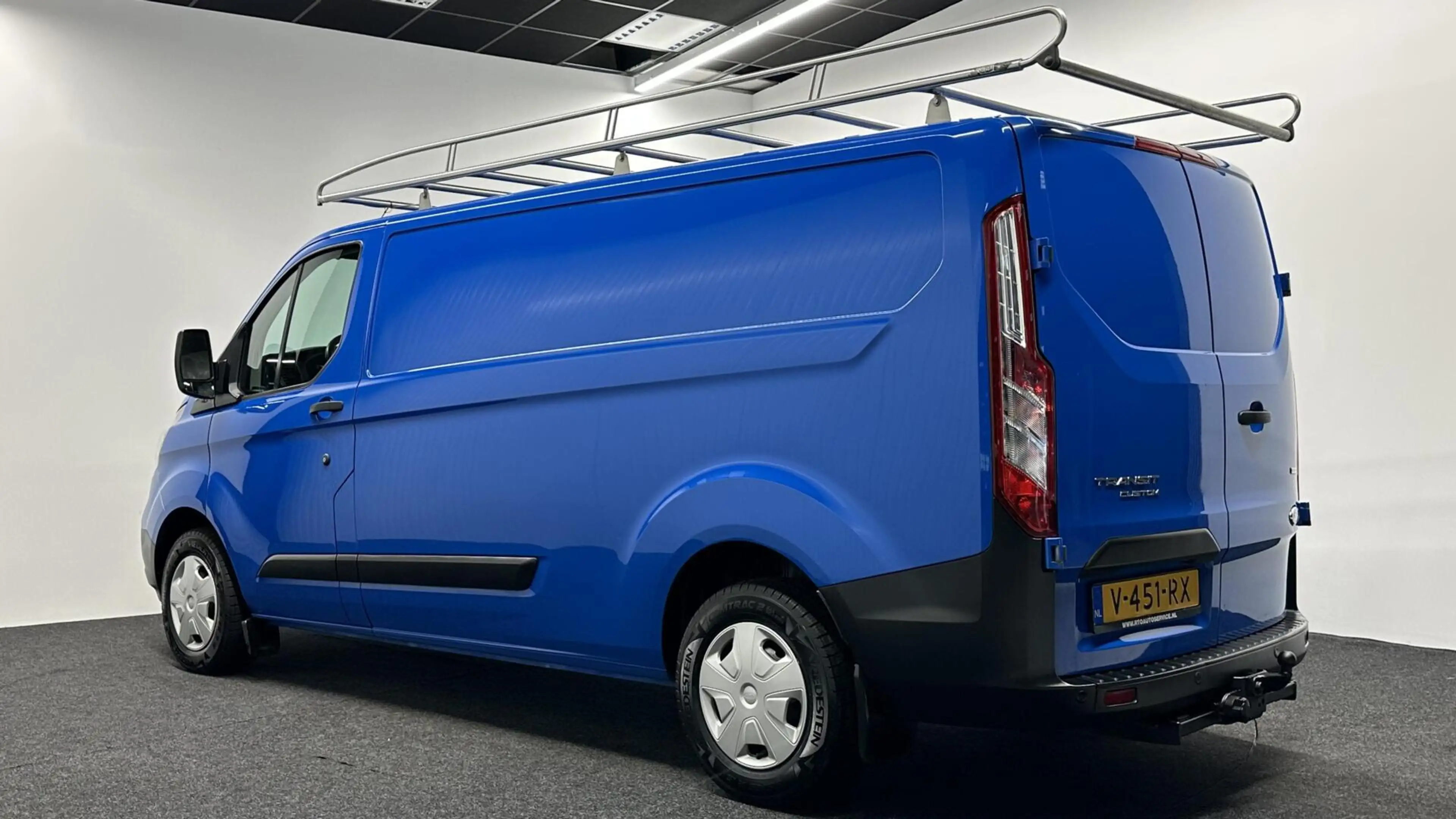 Ford Transit Custom 300 2.0 TDCI L2H1 Ambiente AIRCO TREKHAAK CRUISE. — photo 3