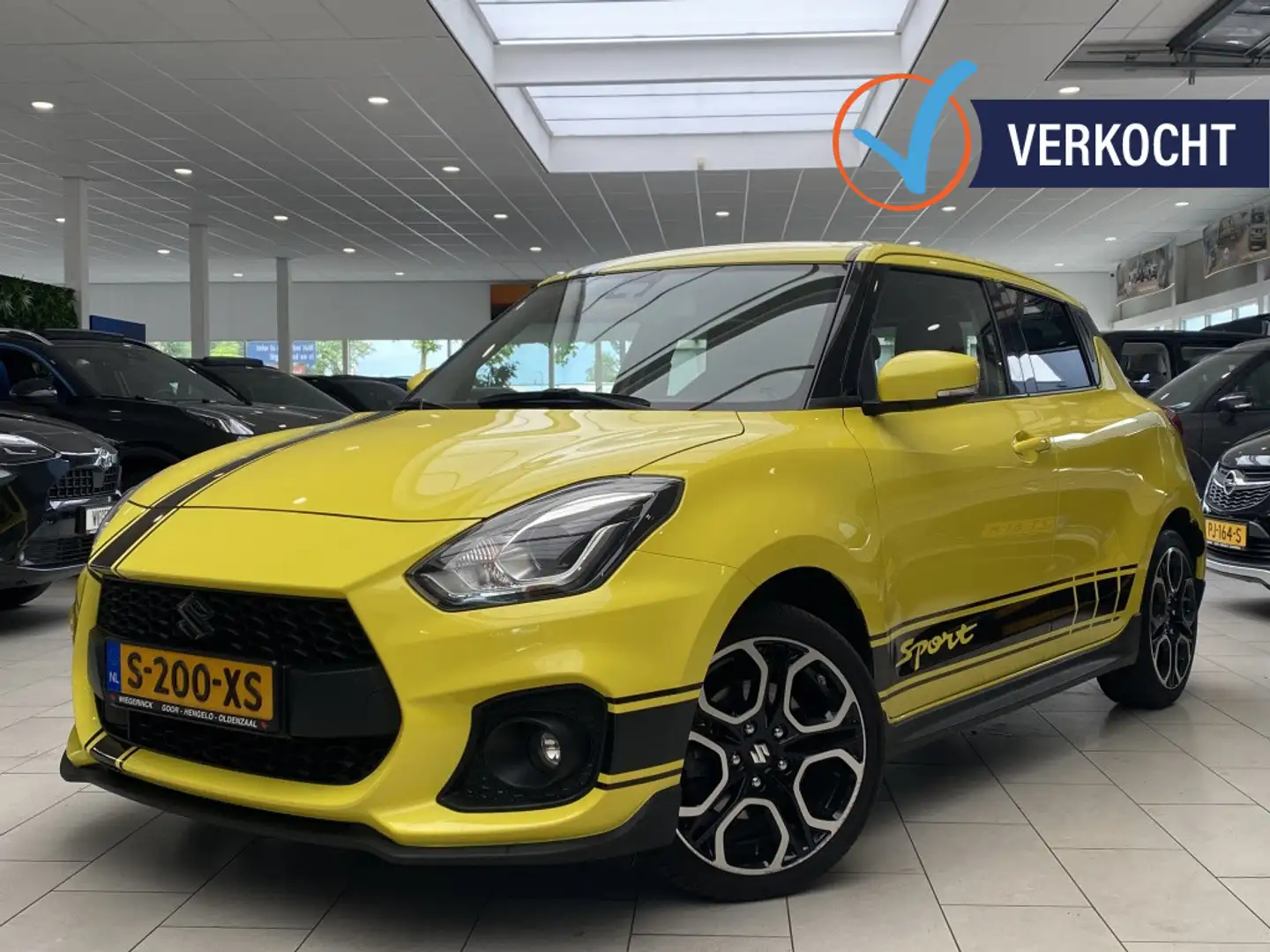 Suzuki Swift 1.4 Sport [APPLE CARPLAY | ANDROID AUTO | CLIMATE Geel - 1