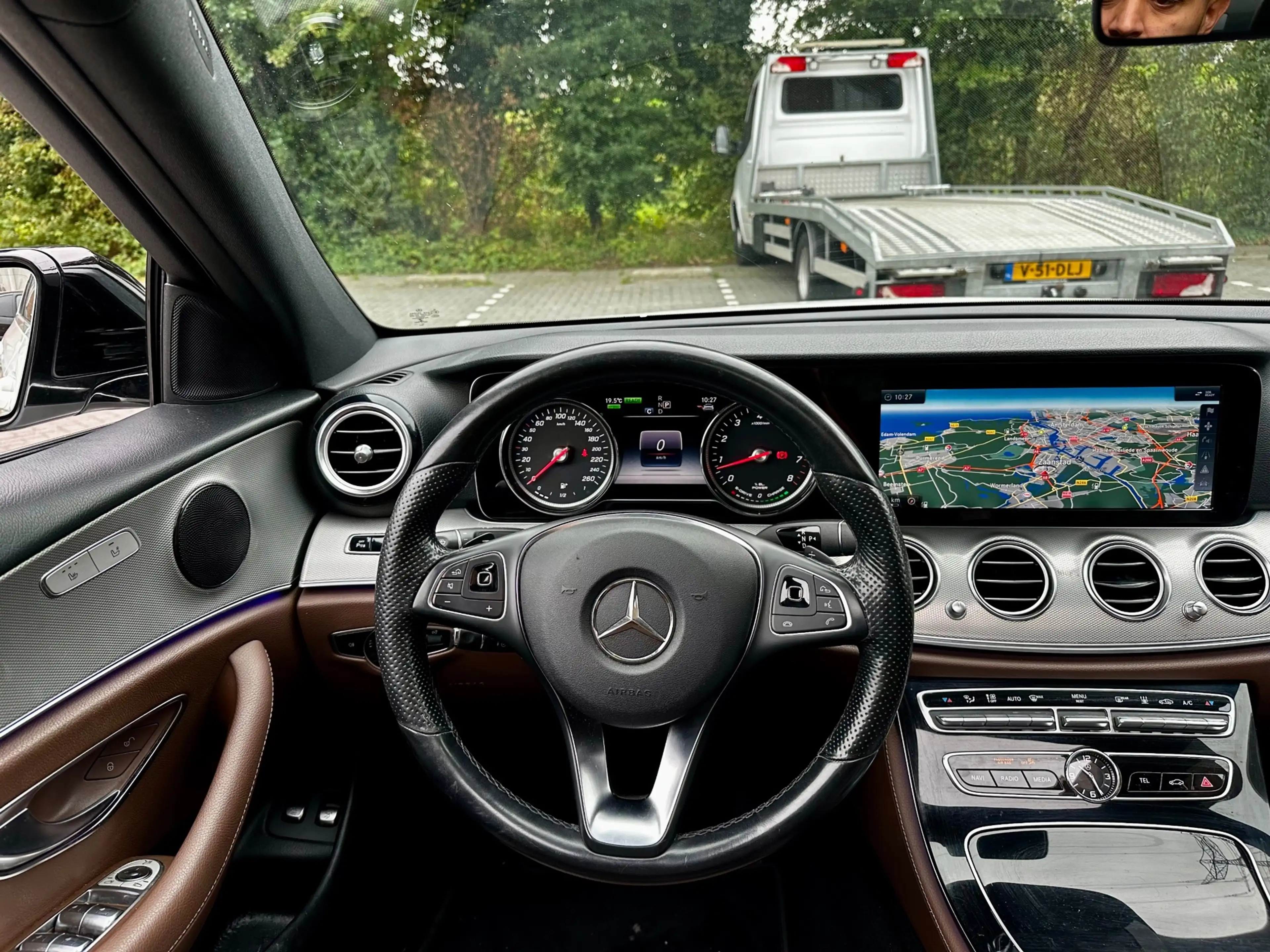 Mercedes-Benz E 350 e Lease Edition — photo 13