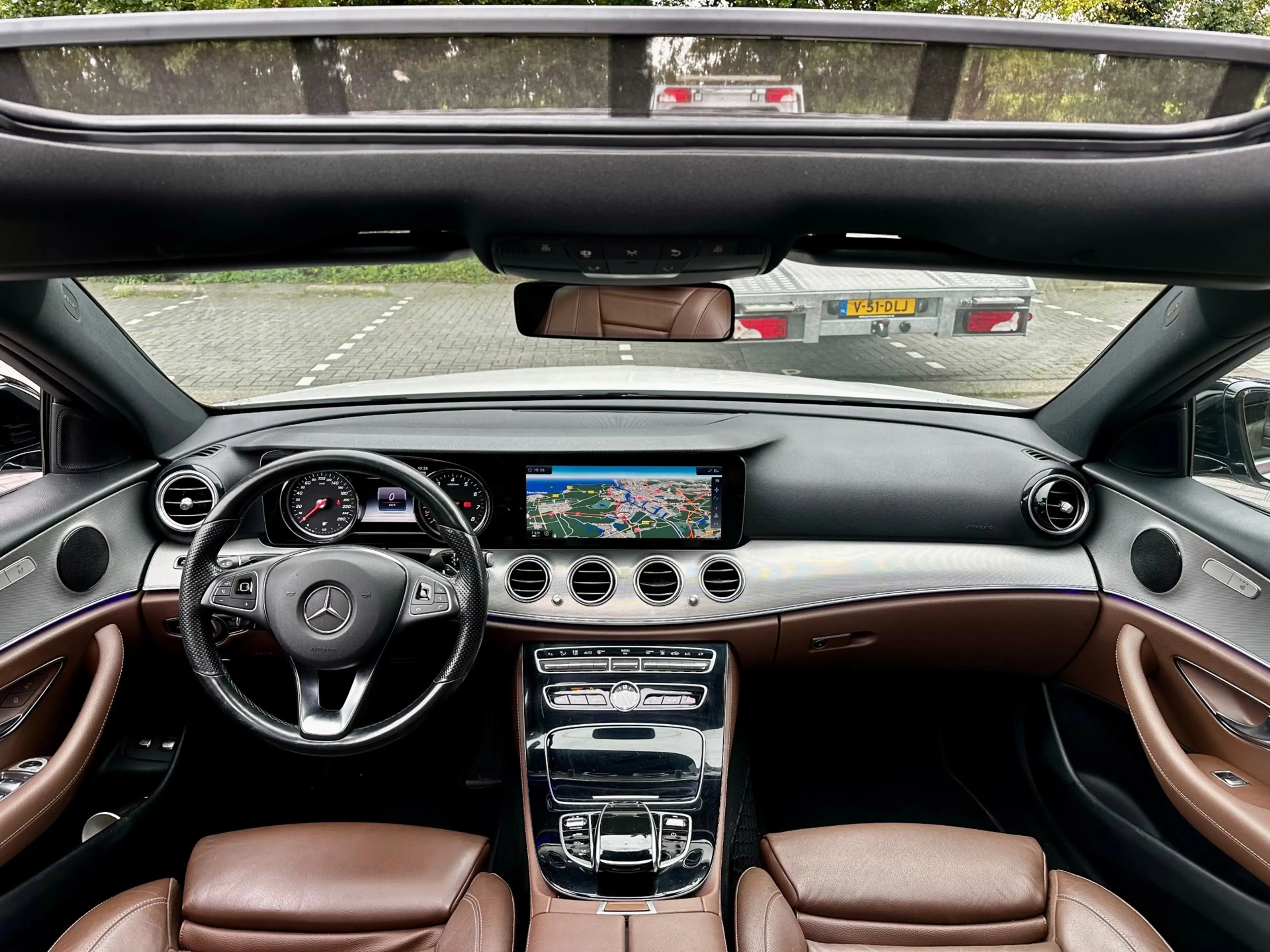 Mercedes-Benz E 350 e Lease Edition — photo 12