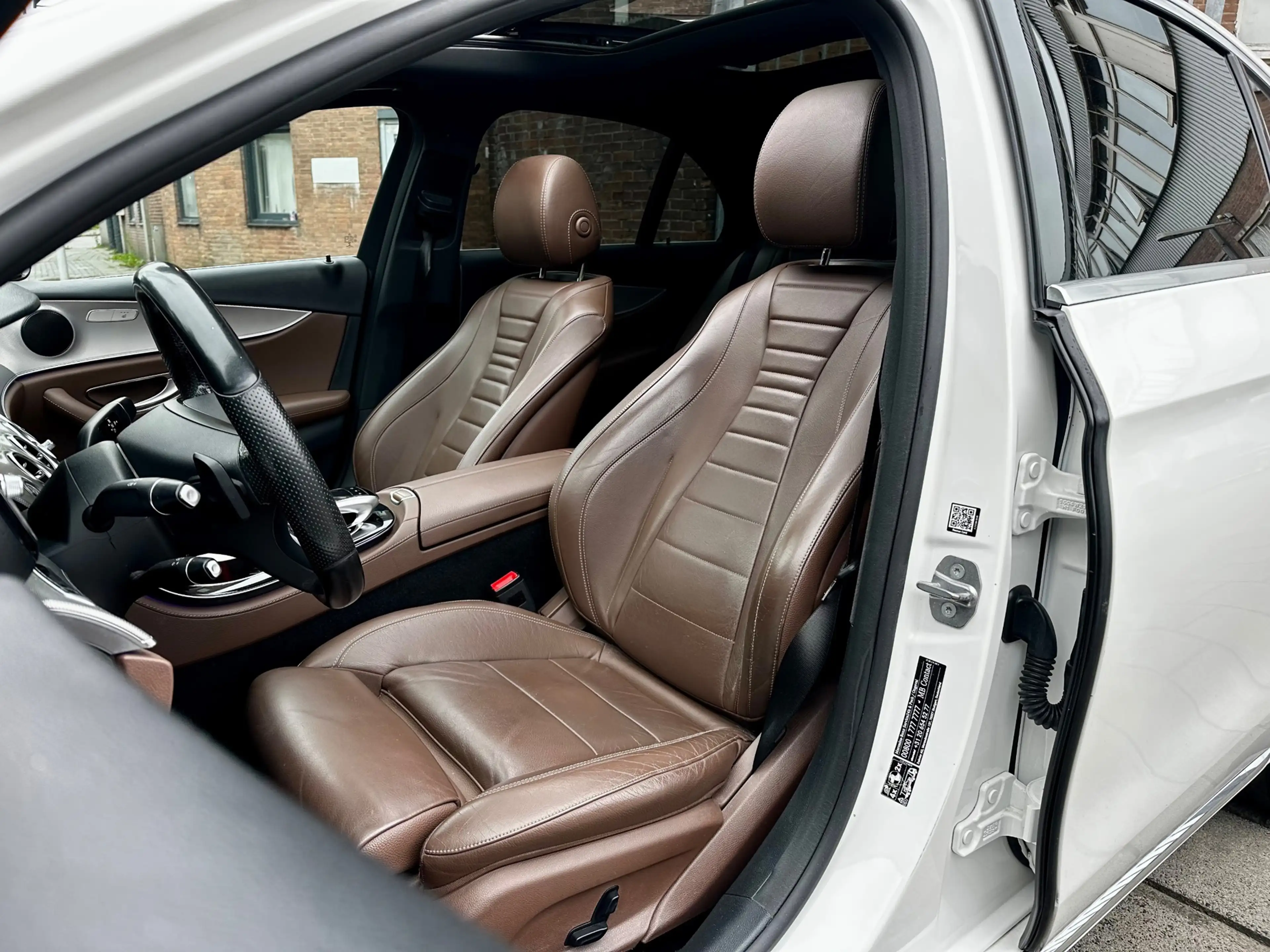 Mercedes-Benz E 350 e Lease Edition — photo 9