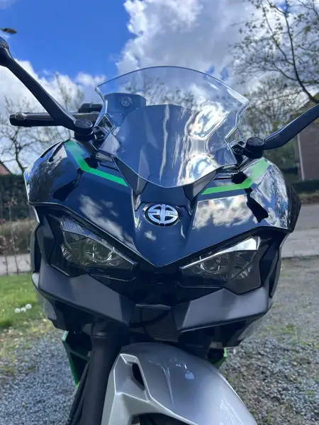 Kawasaki NINJA 7 HYBRID - foto 5