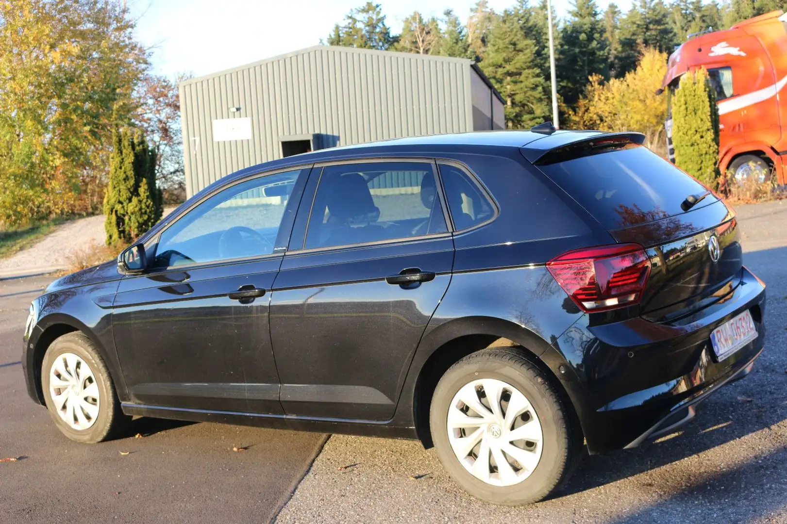 Volkswagen Polo VI IQ.DRIVE Noir - 2