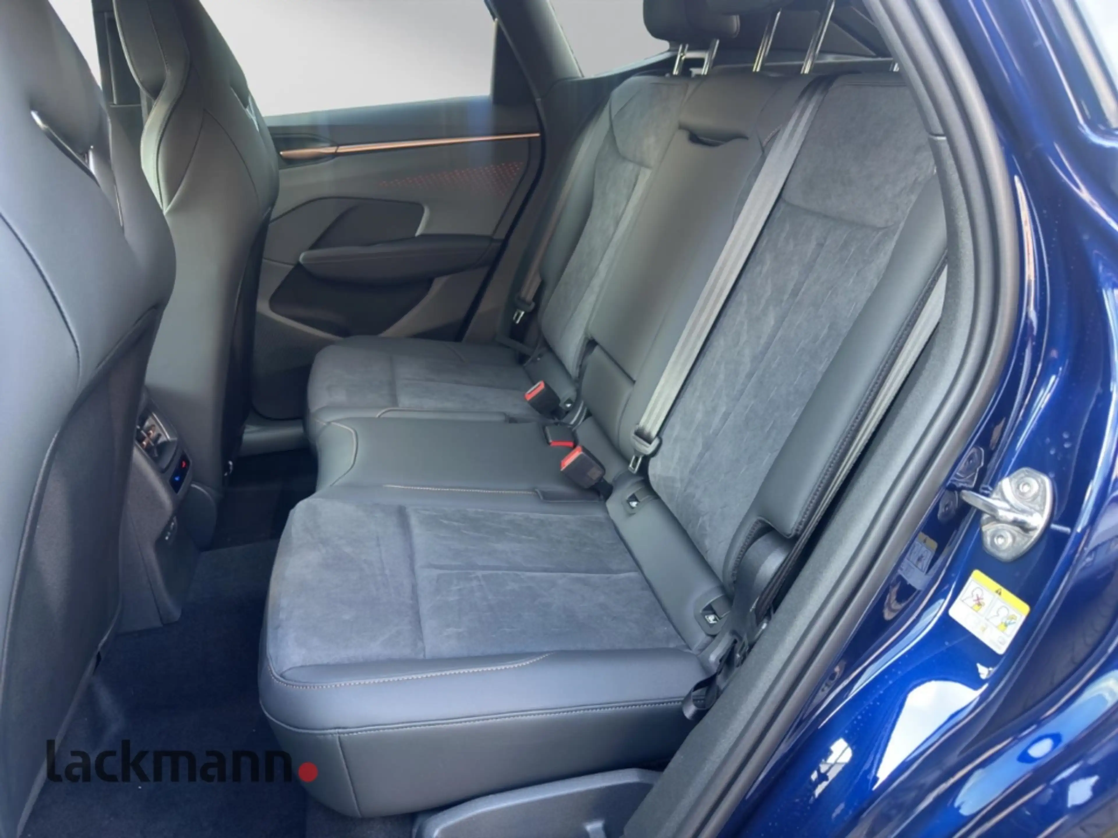 CUPRA Terramar 1.5 eTSI *AHK*Navi*Alcantara*Matrix-LED* — photo 9