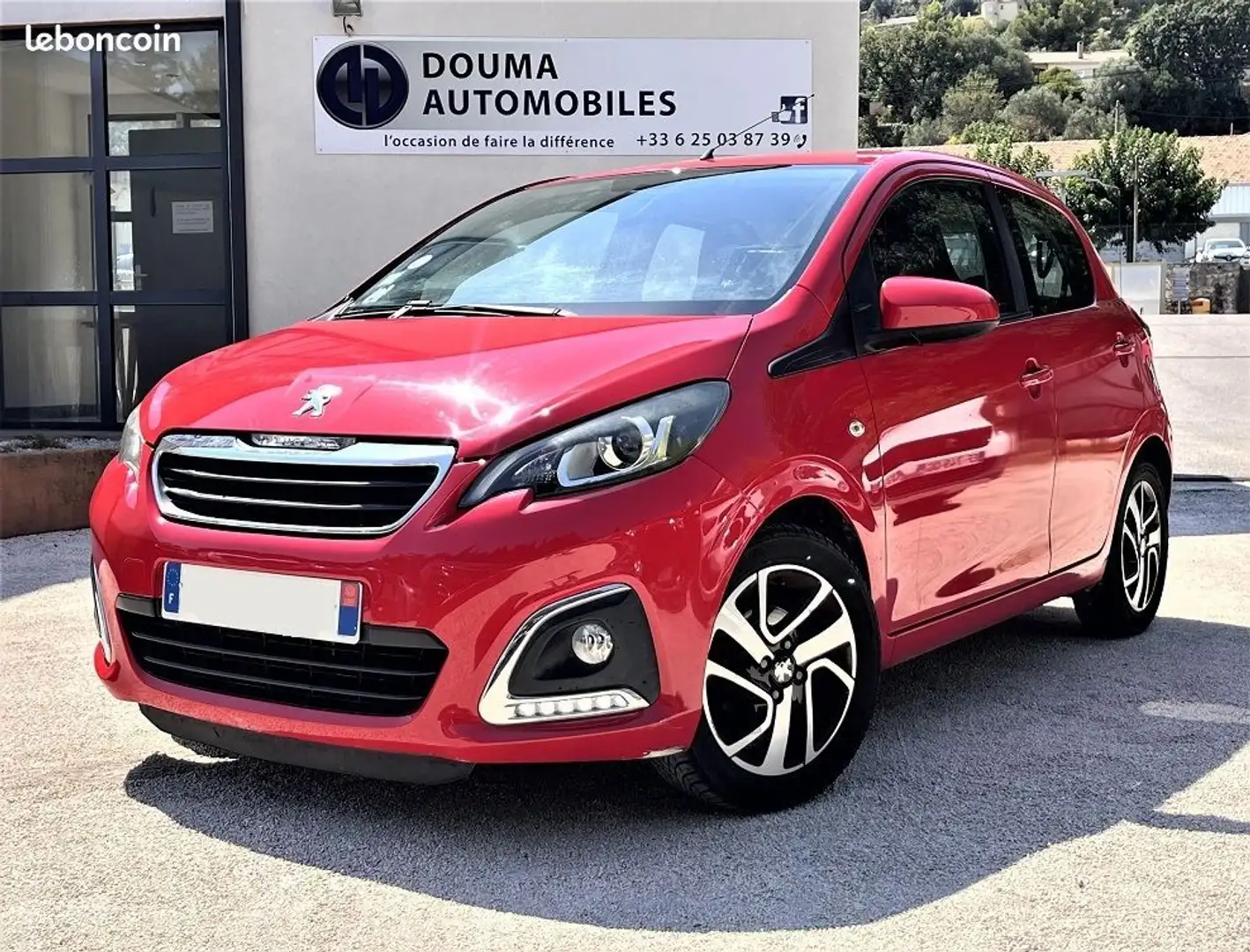 Peugeot 108 1.2 PURETECH ALLURE 5P Rouge - 1