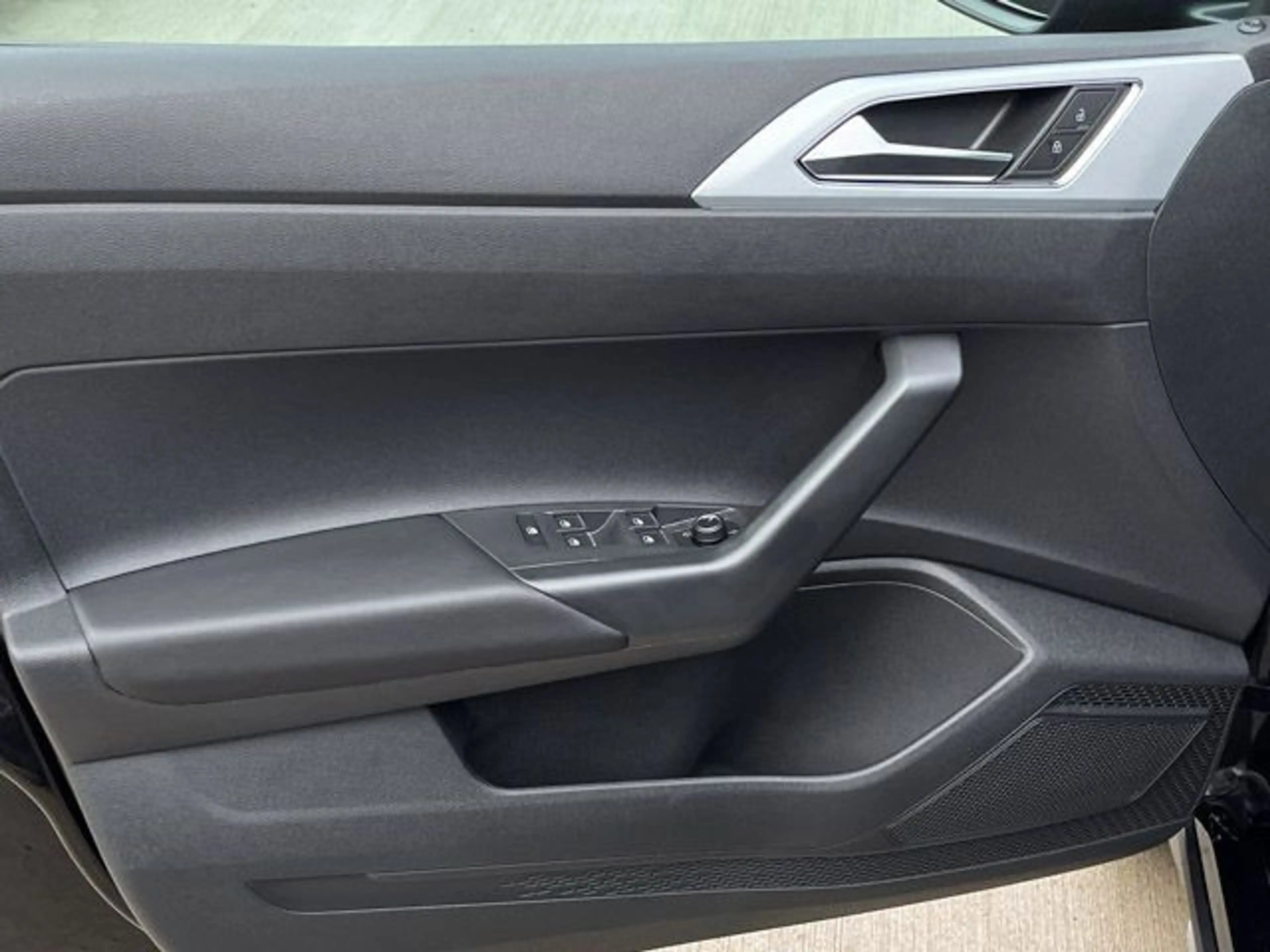 Volkswagen Taigo ENERGY 1.0 TSI DSG ParkPilot Kamera Allwet — photo 14
