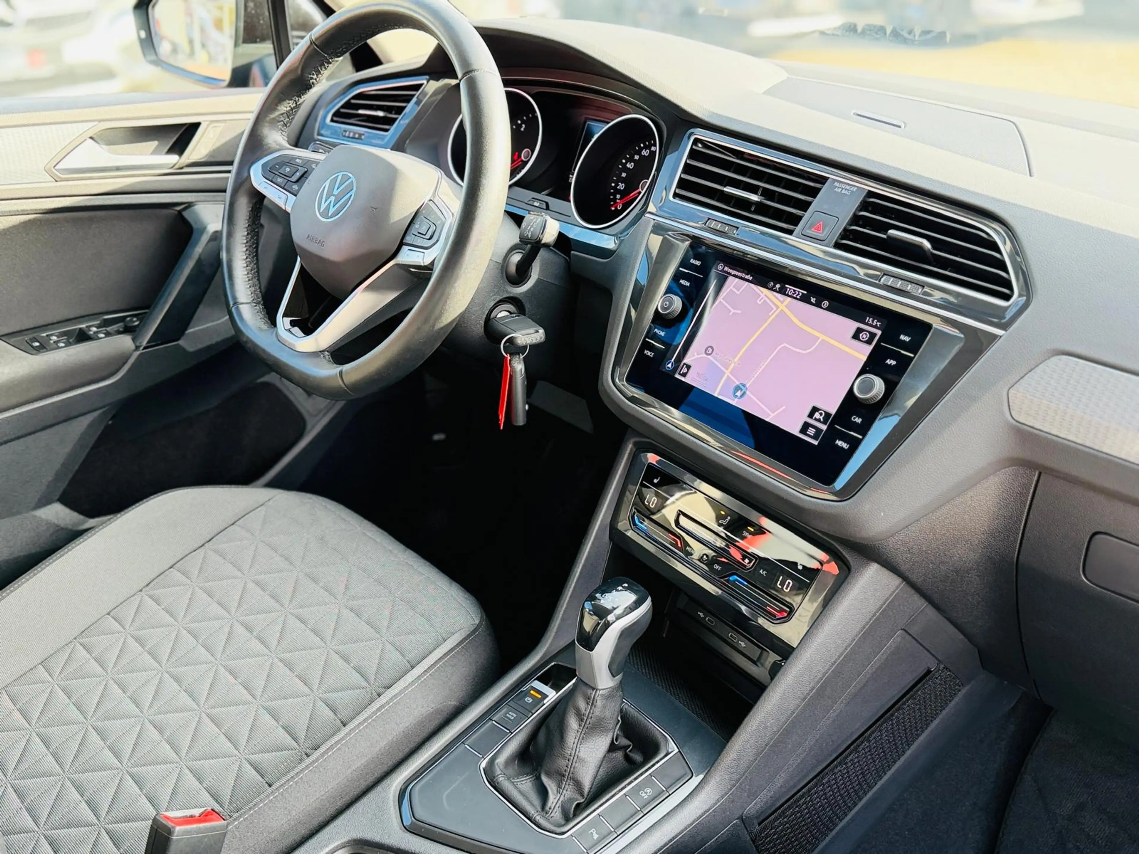 Volkswagen Tiguan 2.0 Life AHK TÜV & Service neu Garantie Finanzierung möglich — photo 10