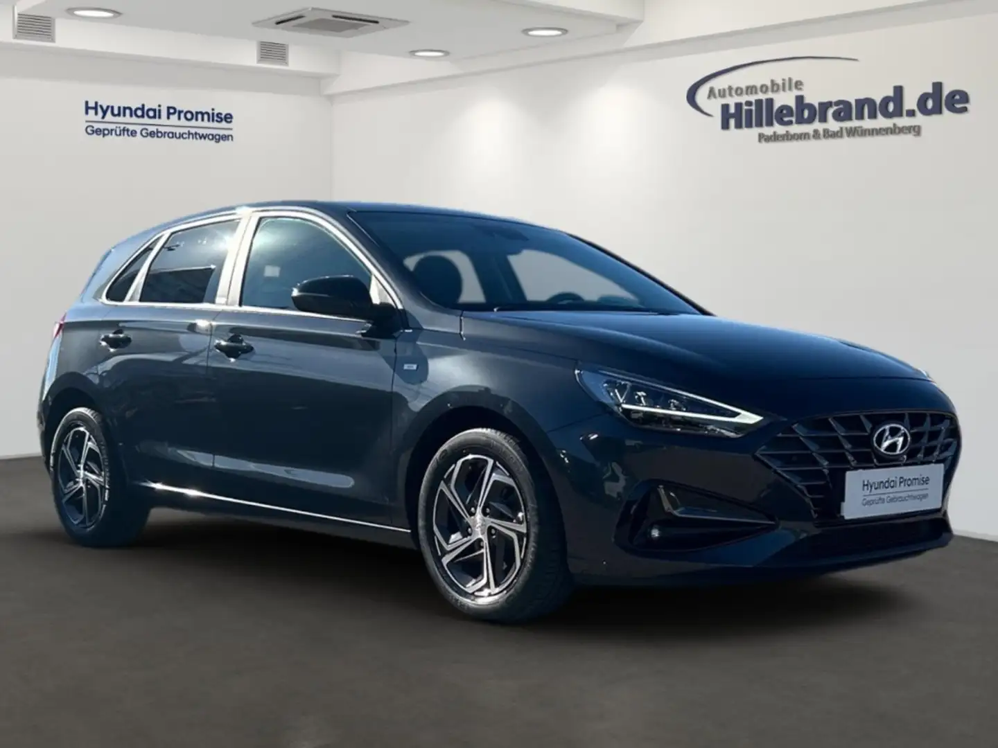 Hyundai i30 Intro Edition Mild-Hybrid 1.5 T-GDI EU6d Navi Digi Gris - 2