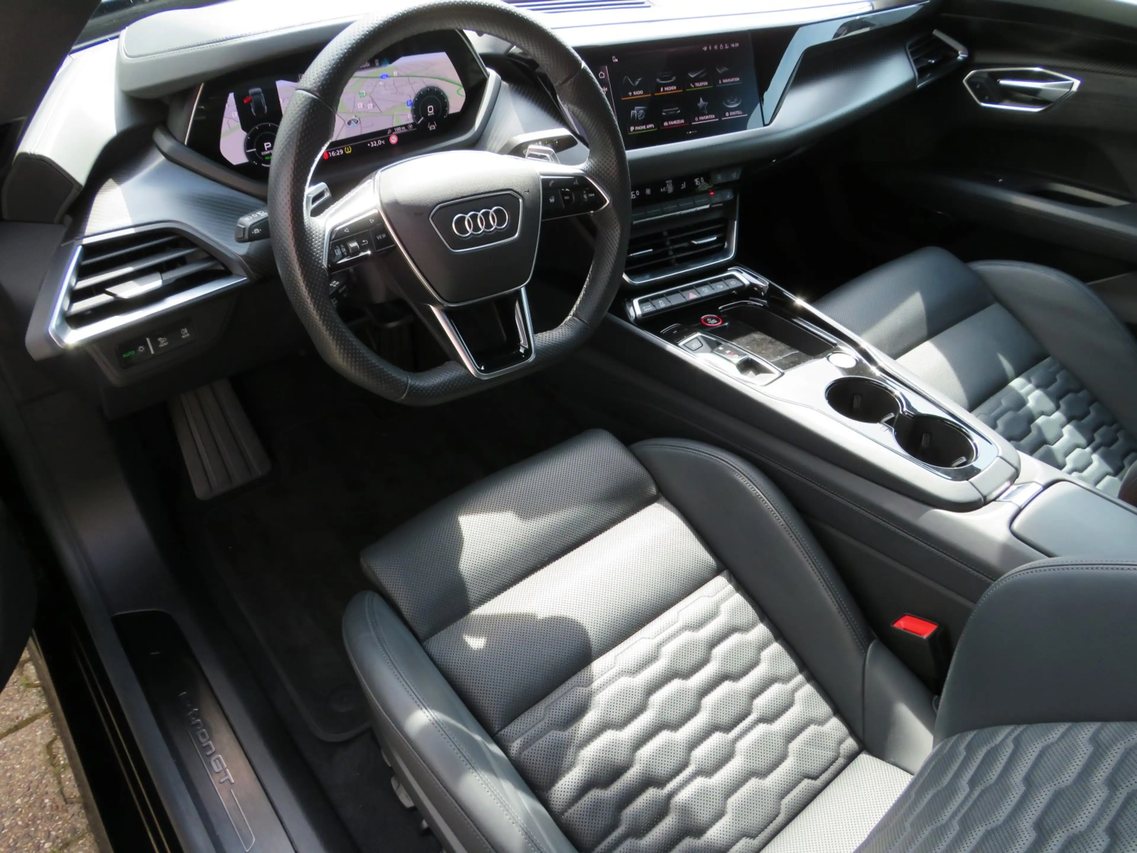 Audi e-tron GT quattro basis /Laserlicht/Allrad/Head-up/Bang & O — photo 5