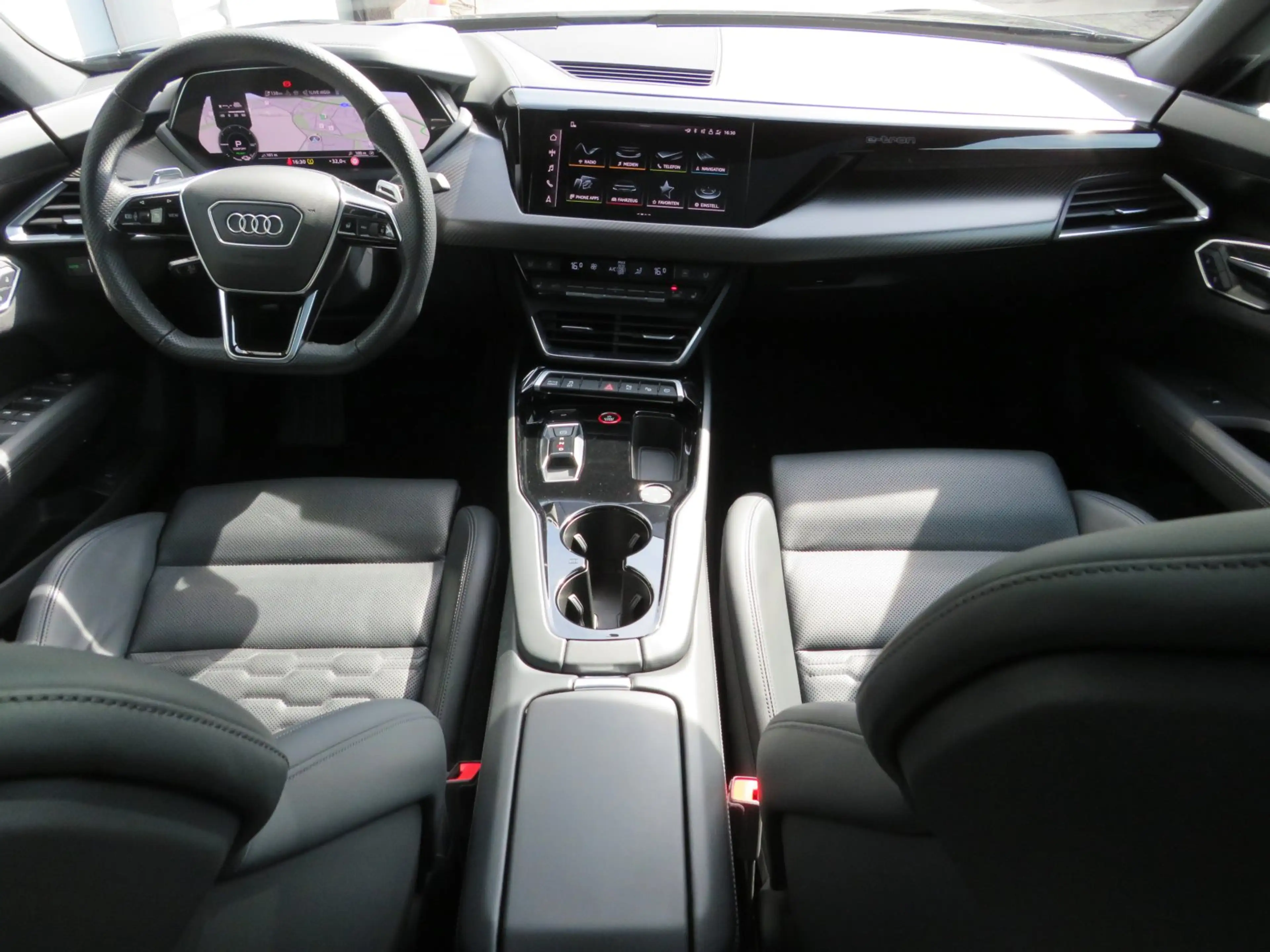 Audi e-tron GT quattro basis /Laserlicht/Allrad/Head-up/Bang & O — photo 7