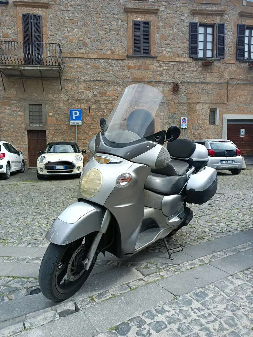 Aprilia Scarabeo 500 gt Plateado - 1