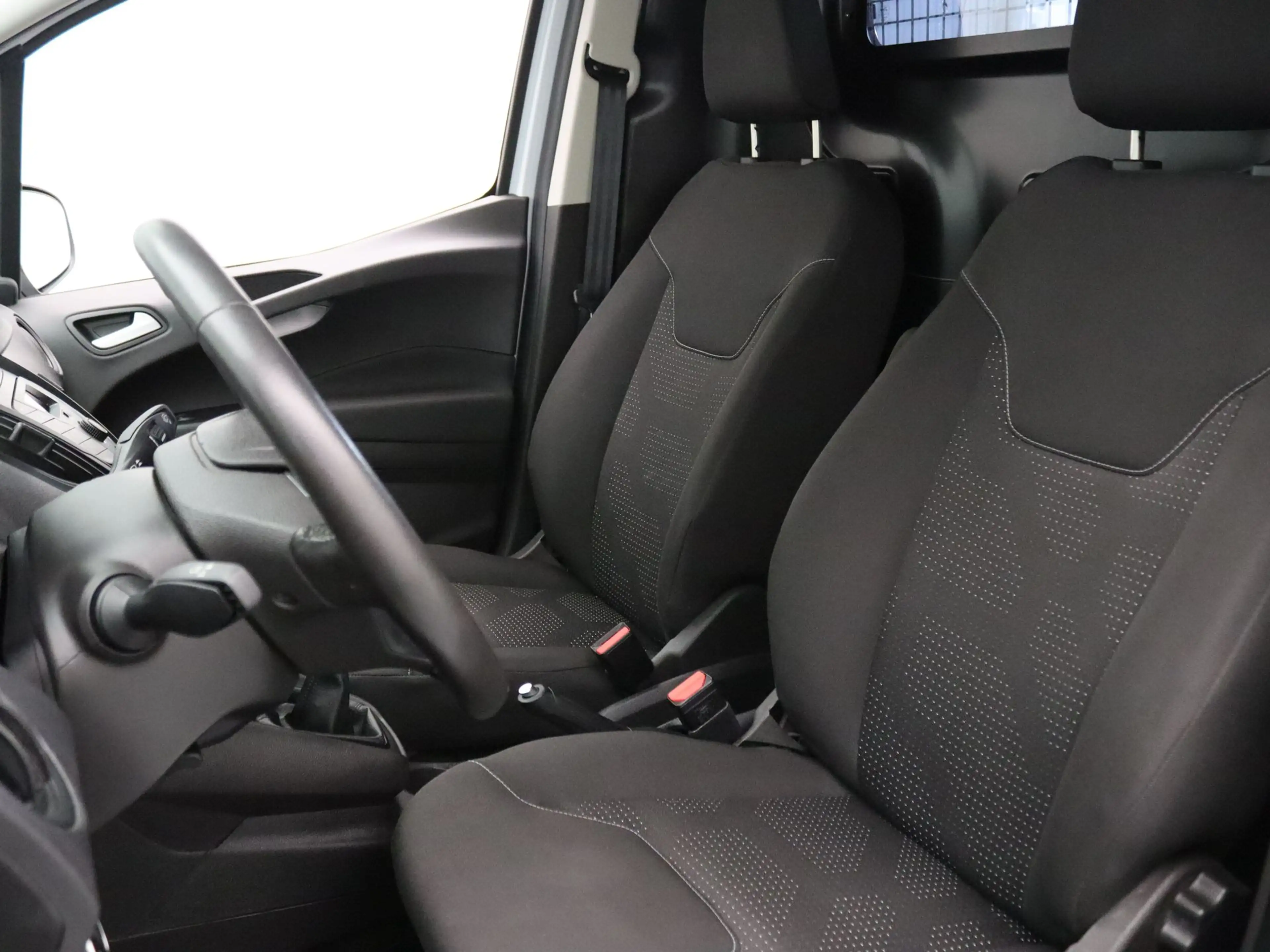 Ford Transit Courier 1.5 TDCI Trend Duratorq S&S Airco | Cruise — photo 5