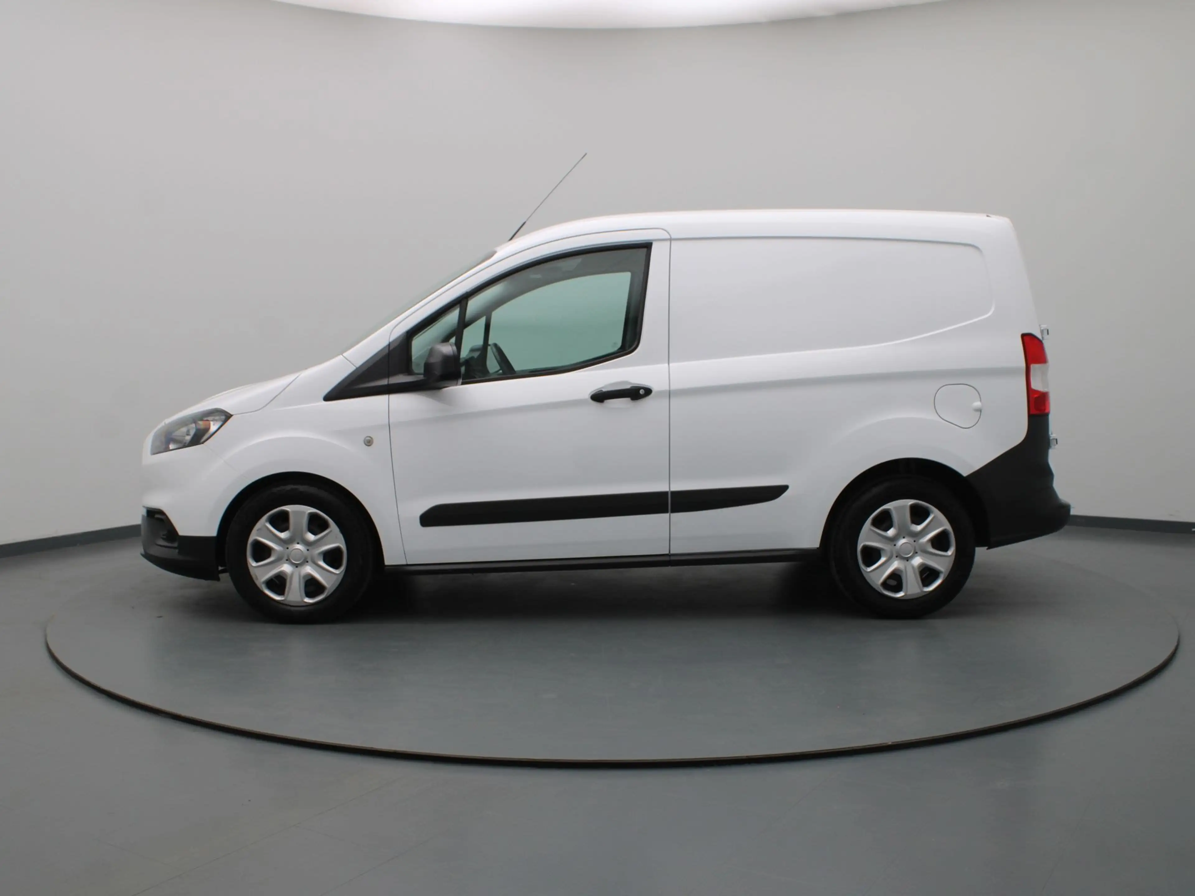Ford Transit Courier 1.5 TDCI Trend Duratorq S&S Airco | Cruise — photo 23