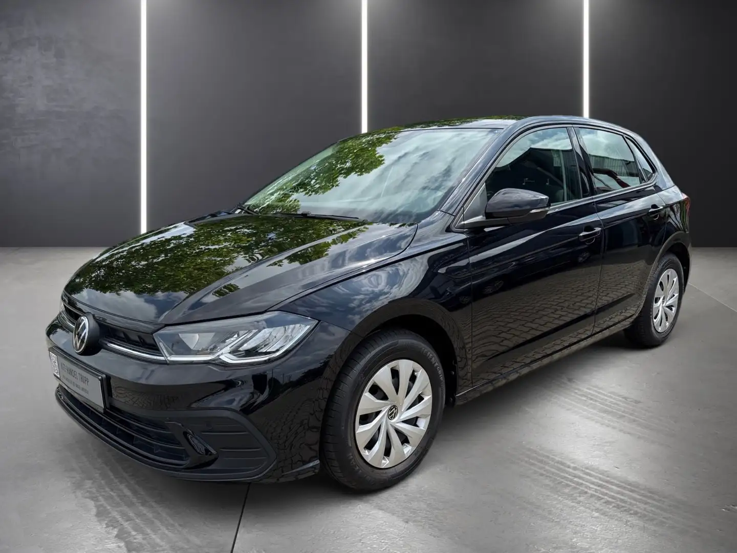Volkswagen Polo VI Life 1.0  SHZ LED Klima PDC Navi Noir - 1