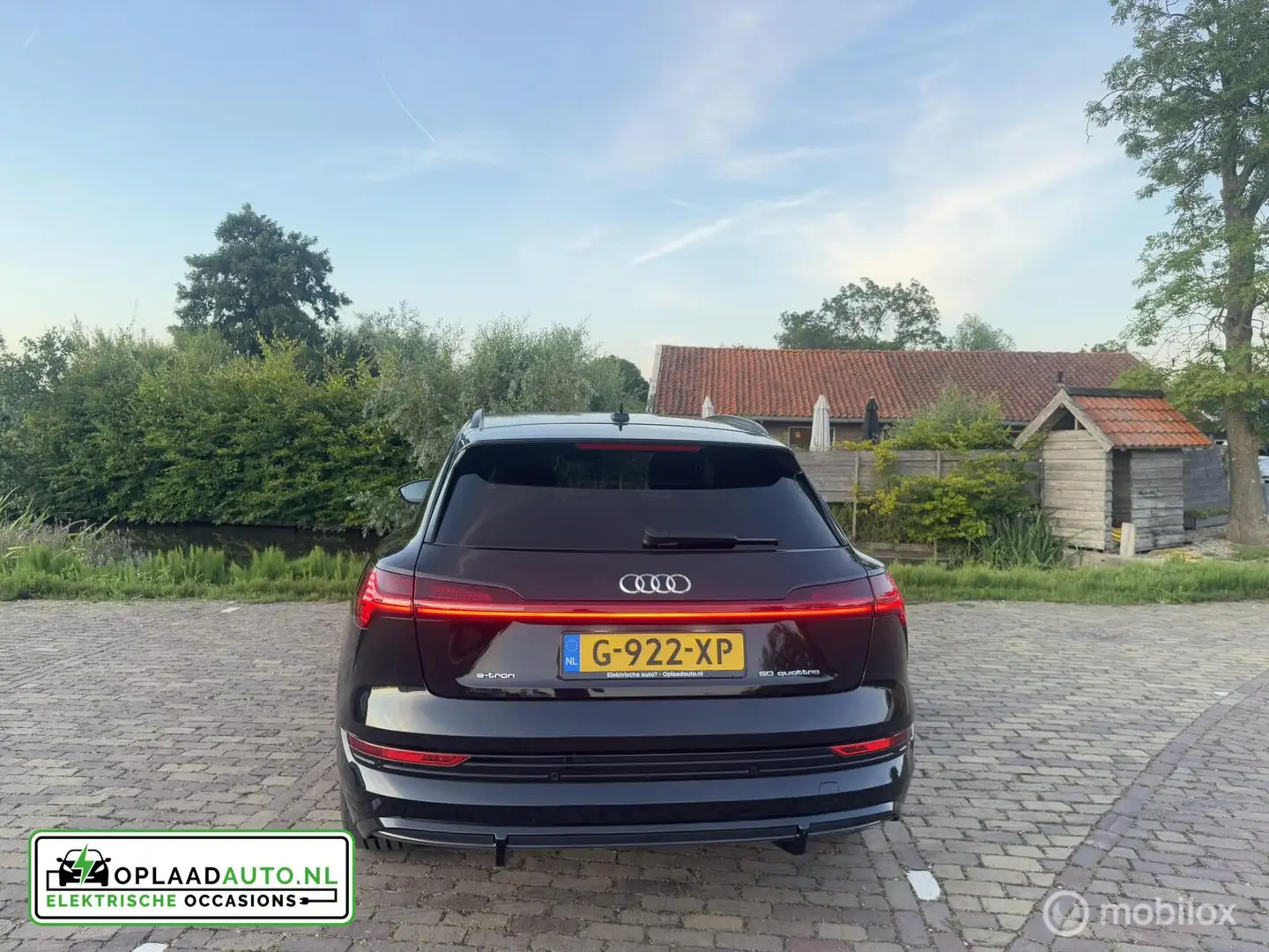 Audi e-tron e-tron 50 Launch edition Black S-line | Pano Zwart - 2