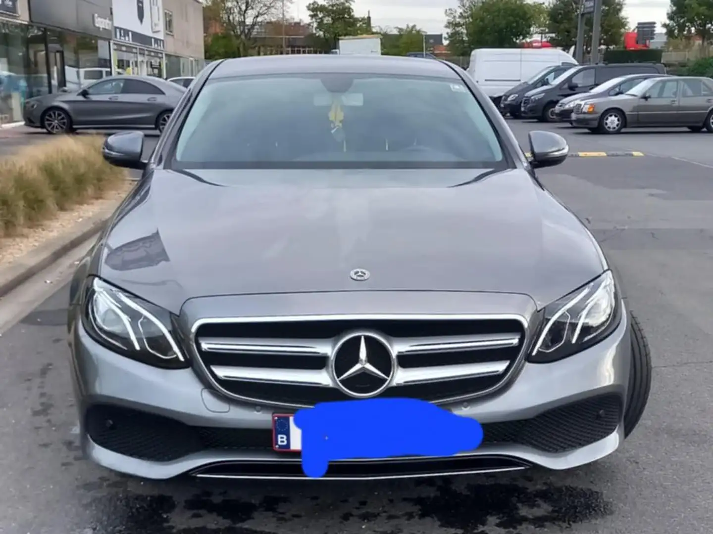 Mercedes-Benz 220 E220D siva - 1