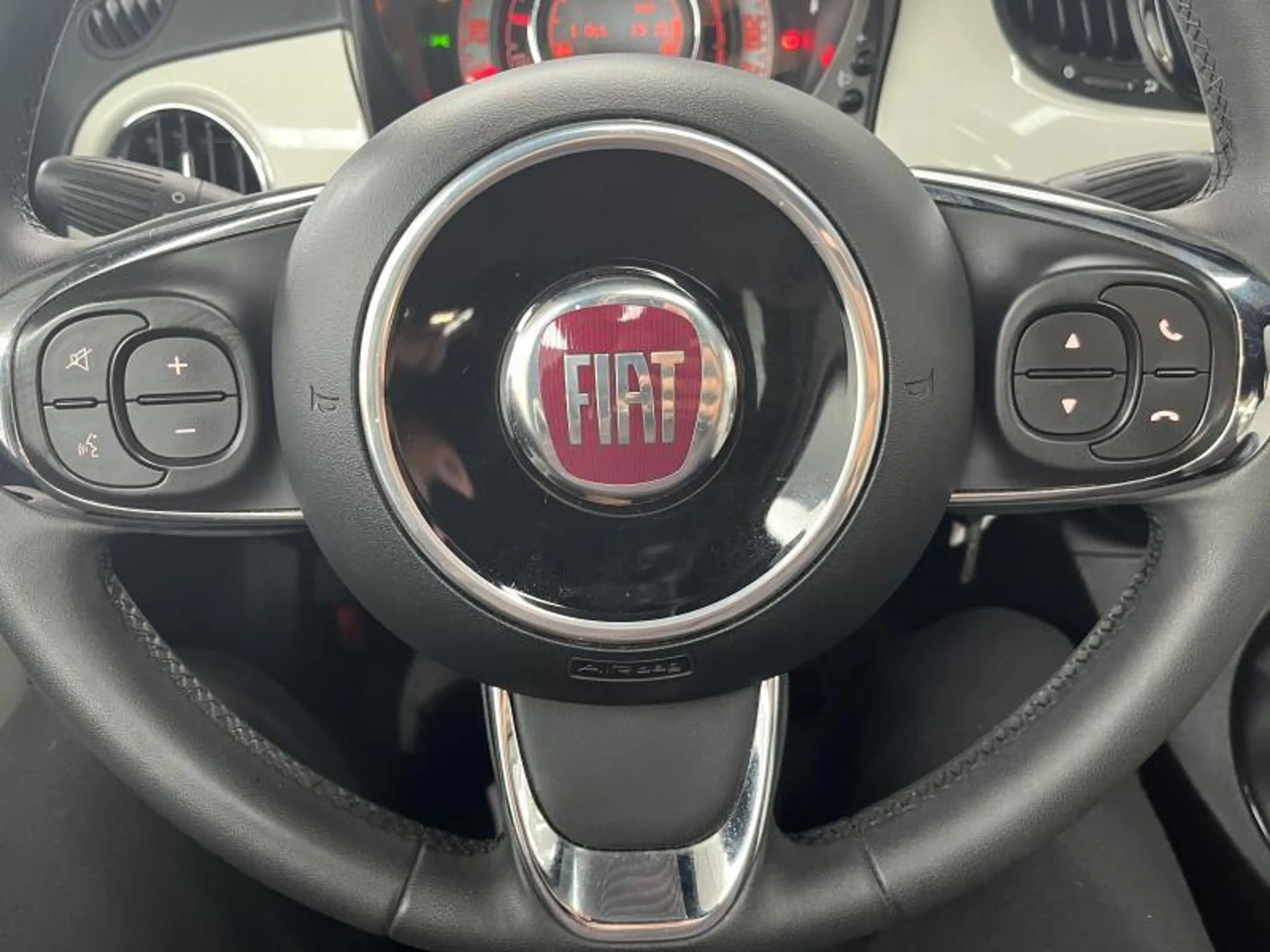 Fiat 500 Hybrid - Dolcevita 1.0i — photo 14