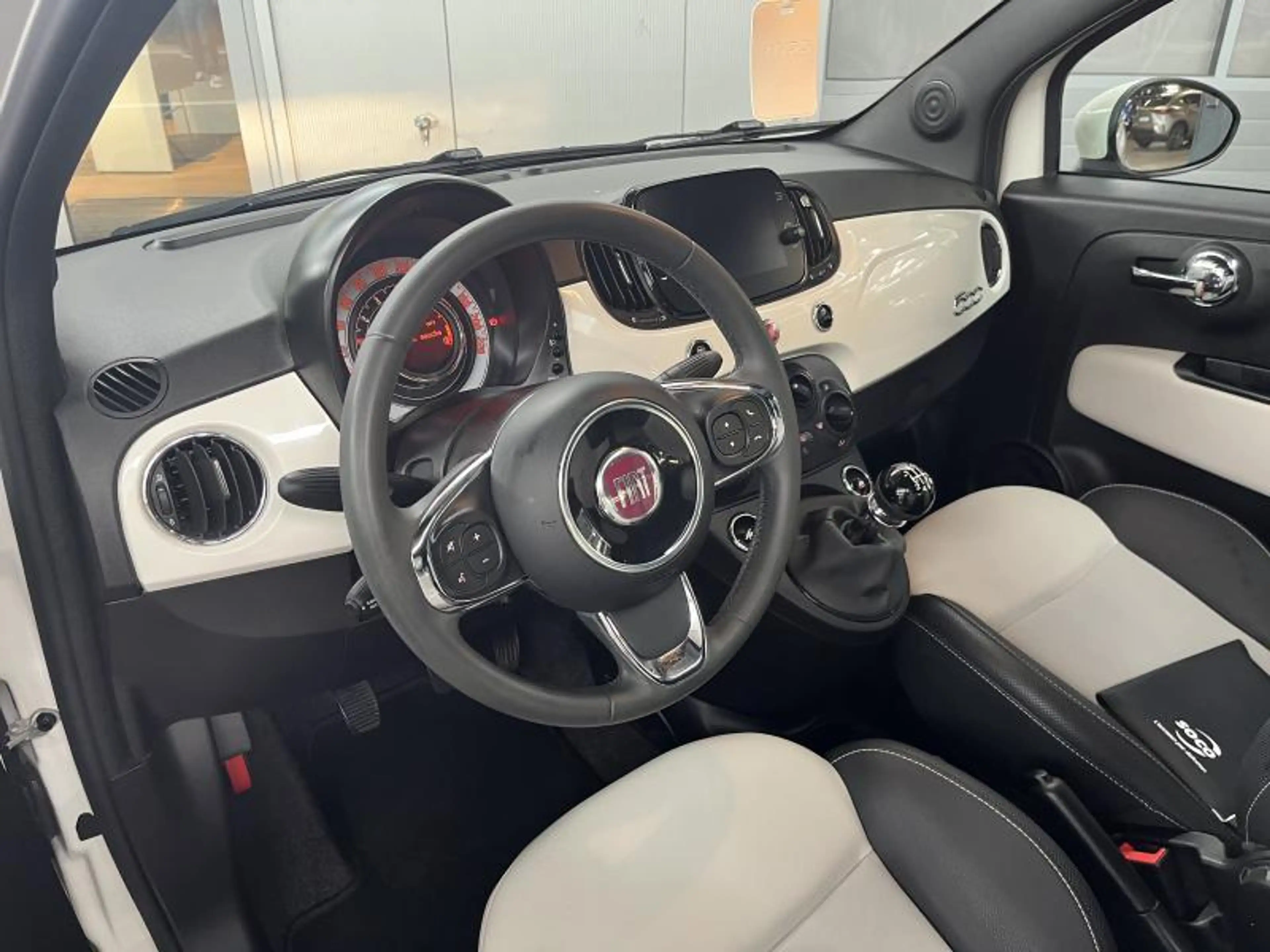 Fiat 500 Hybrid - Dolcevita 1.0i — photo 9