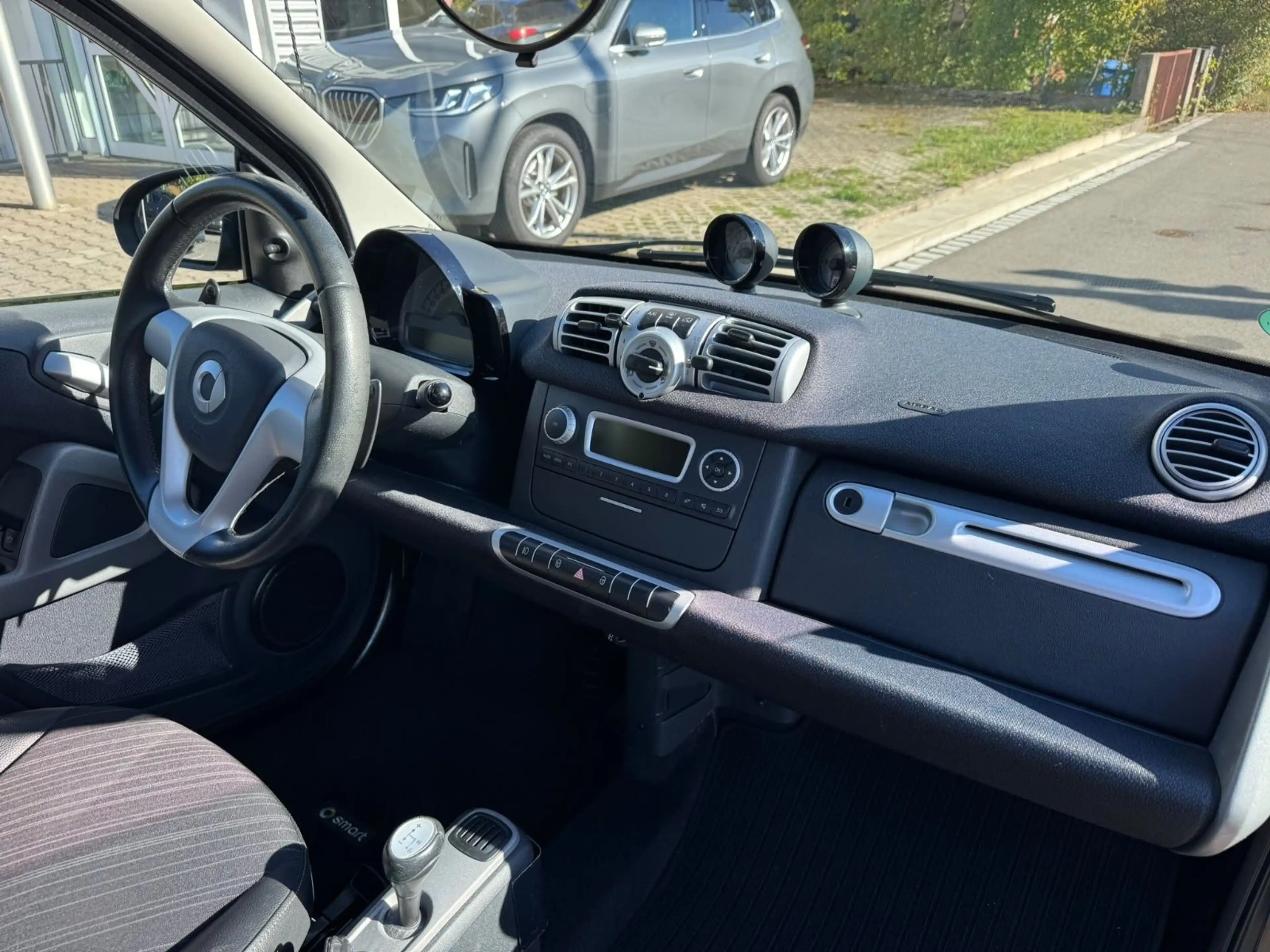 smart forTwo coupe Pure 62 kW / Klima / Panoramadach — photo 12