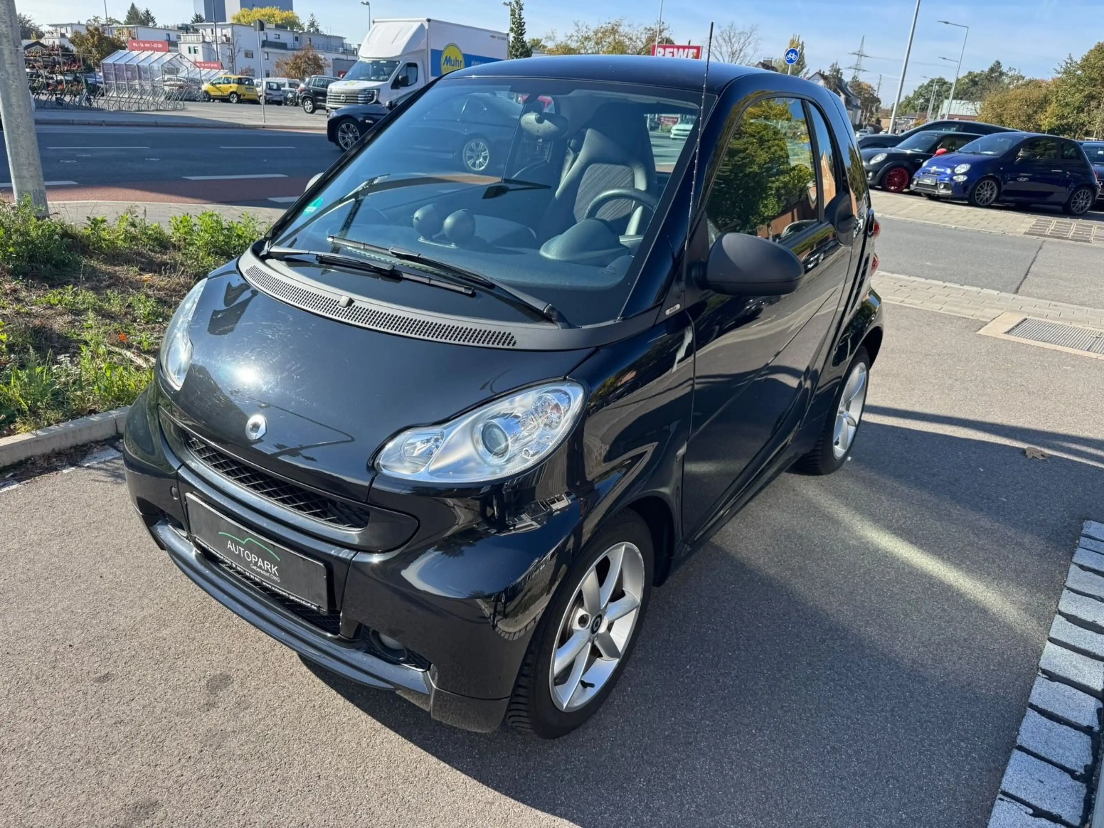 smart forTwo coupe Pure 62 kW / Klima / Panoramadach