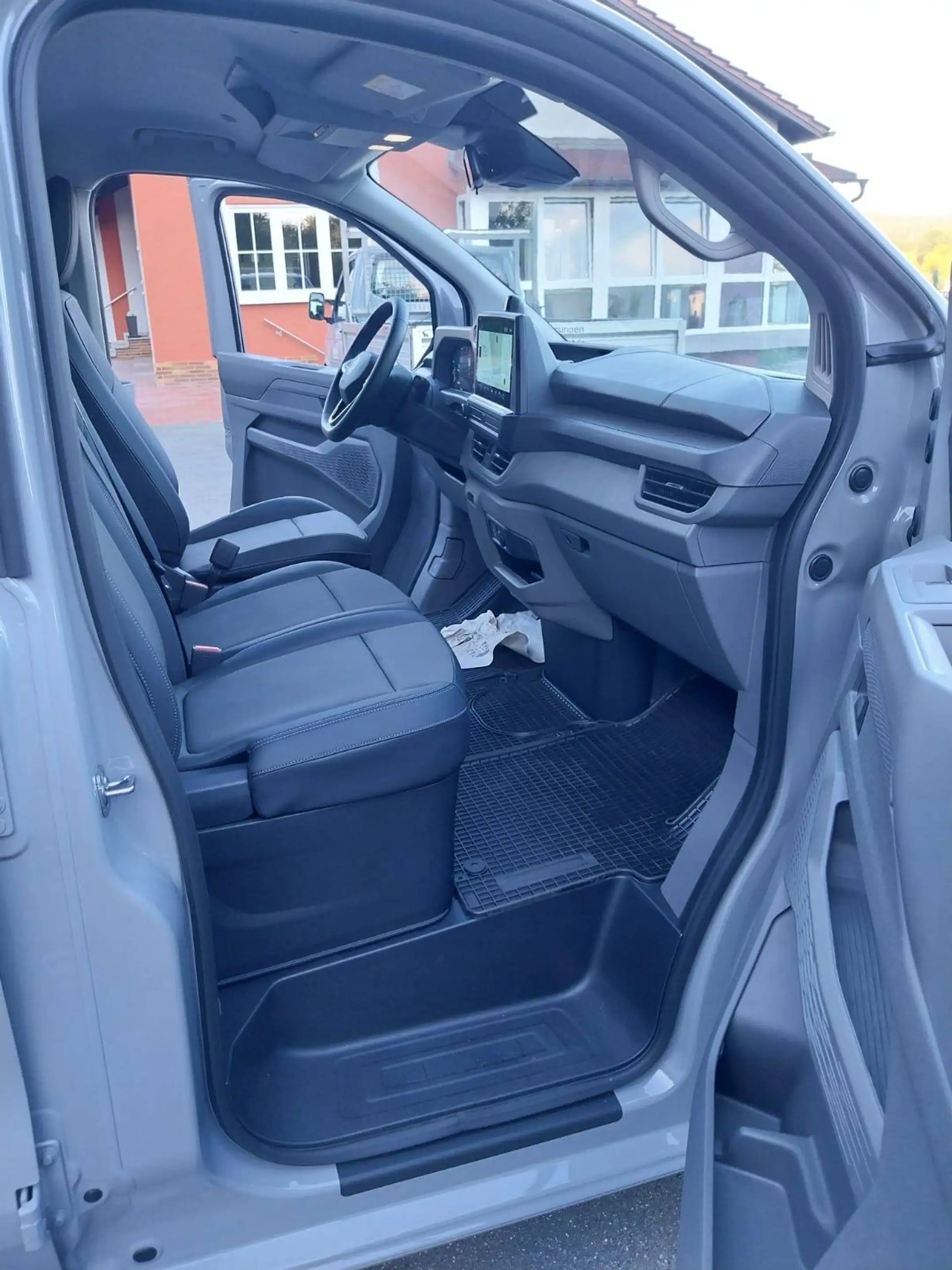 Volkswagen Transporter 2.0 TDI 110 kW 4MO LR Doppelkabine — photo 13