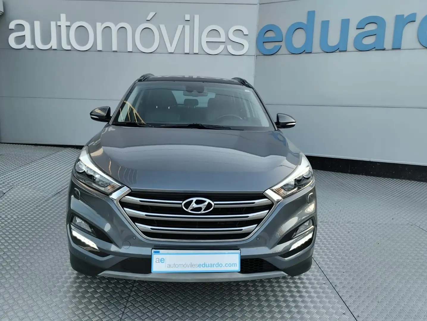Hyundai TUCSON 1.6 TGDI Style 4x4 DT 176 Gris - 2