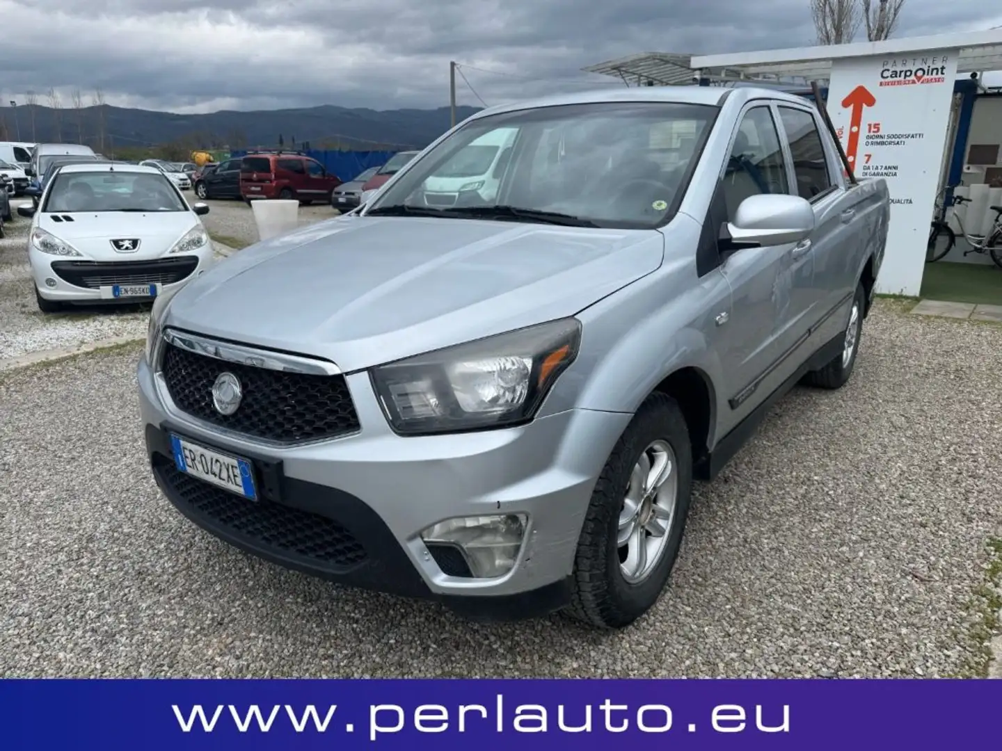SsangYong Actyon pick-up doppia cabina 2.0 e-XDi 4WD Argento - 1