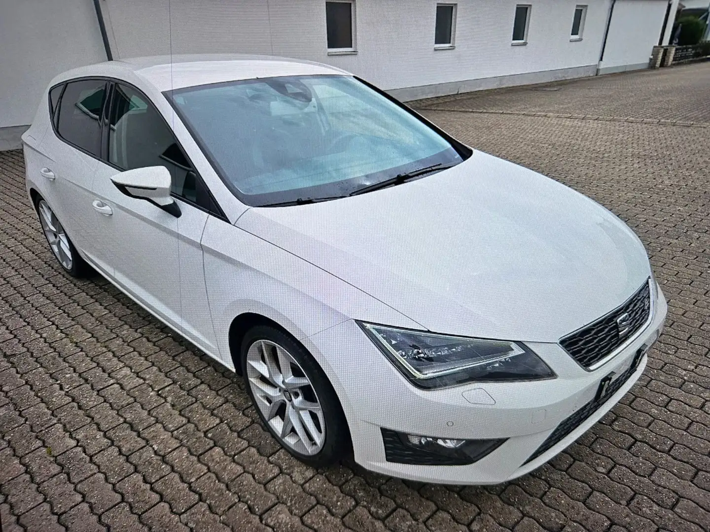 SEAT Leon FR 2.0 TDI | LED Sport|Alcantara |Navi |MFL Weiß - 2