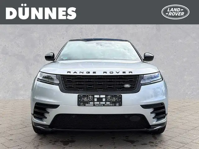 Land Rover Range Rover Velar view 3