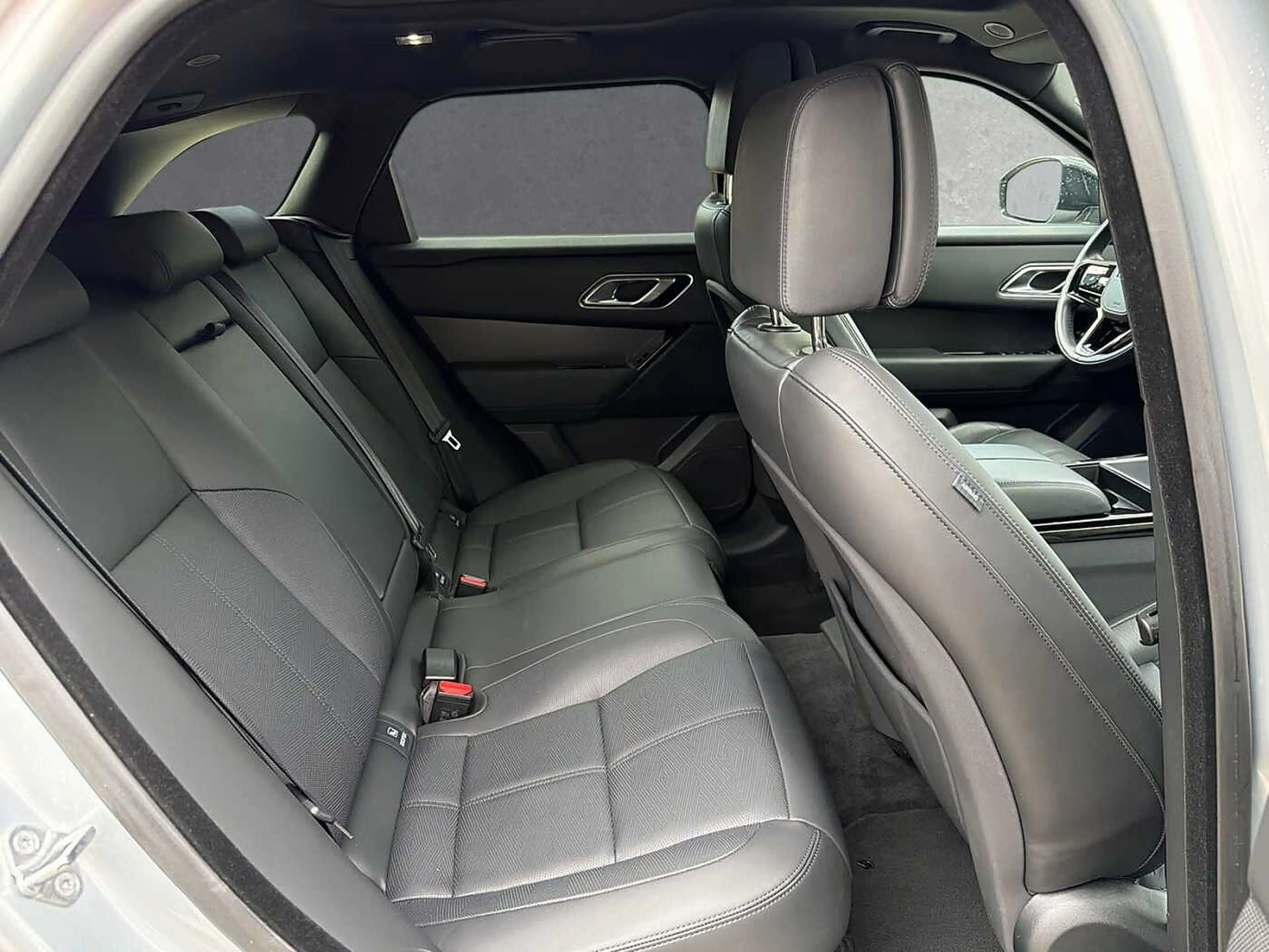 Land Rover Range Rover Velar Diesel D300 Dynamic HSE — photo 7