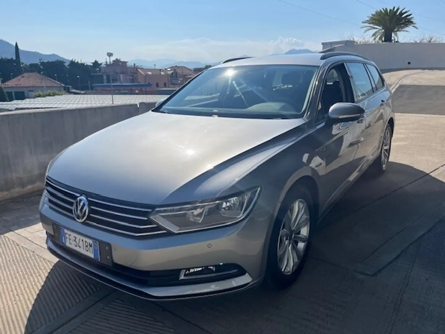 Volkswagen Passat 1.6 TDI Trendline BlueMotion Technology Grigio - 2