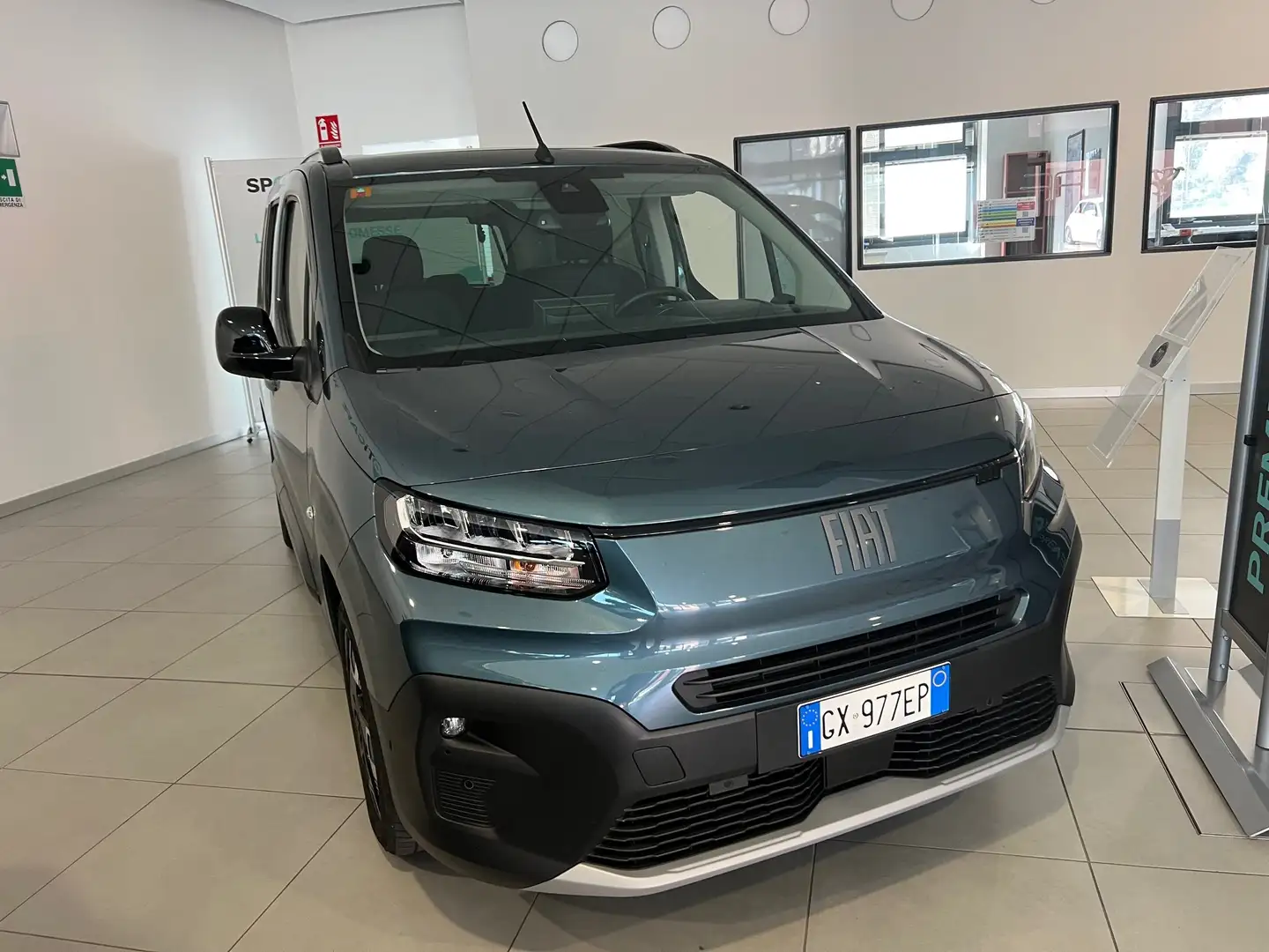 Fiat Doblo Doblo III 2024 Passo Corto  magicTop 130cv auto Blu/Azzurro - 2
