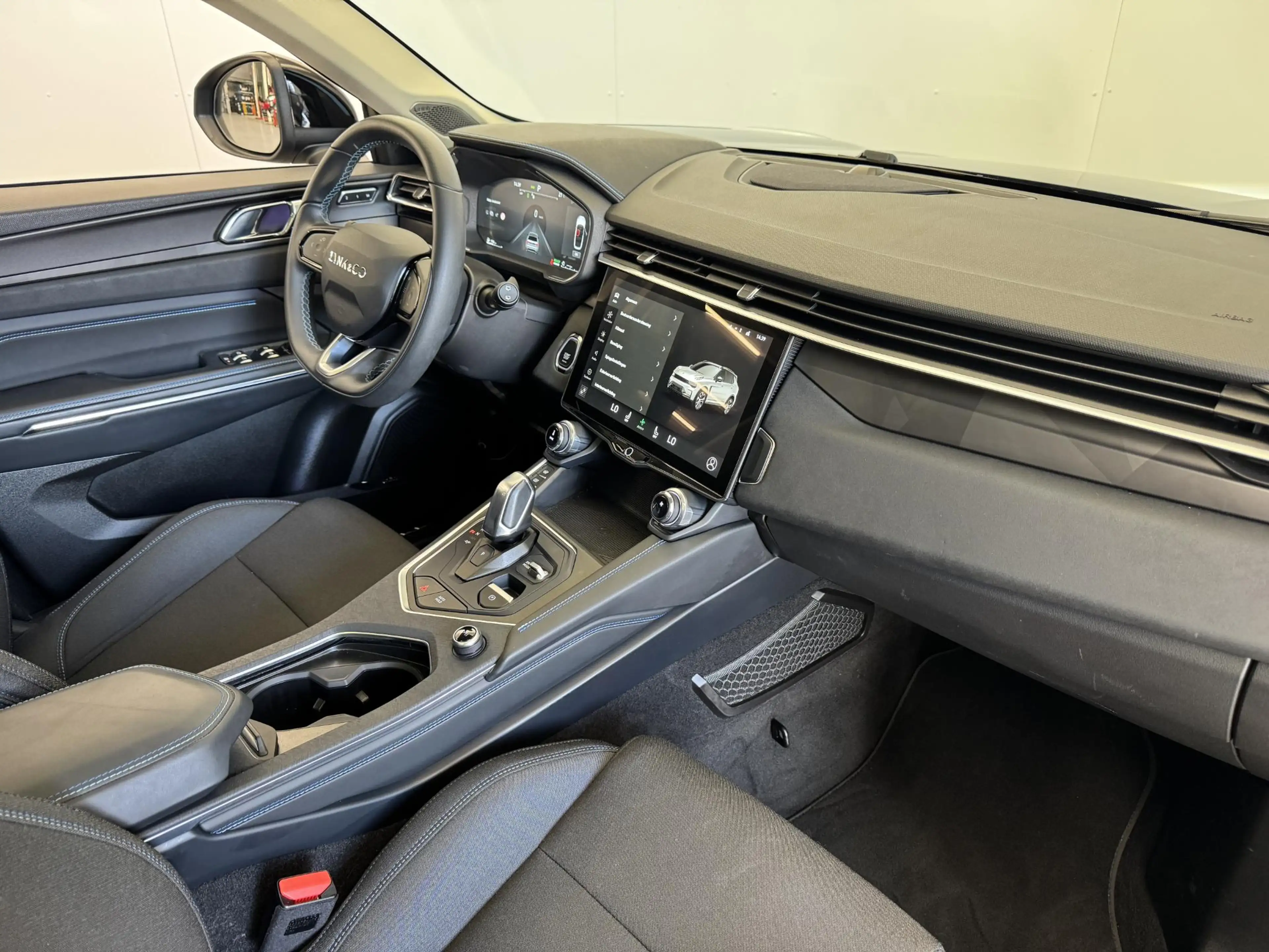 Lynk & Co 01 1.5 Panoramadak | ACC | Keyless | 360 camera | Rij — photo 14