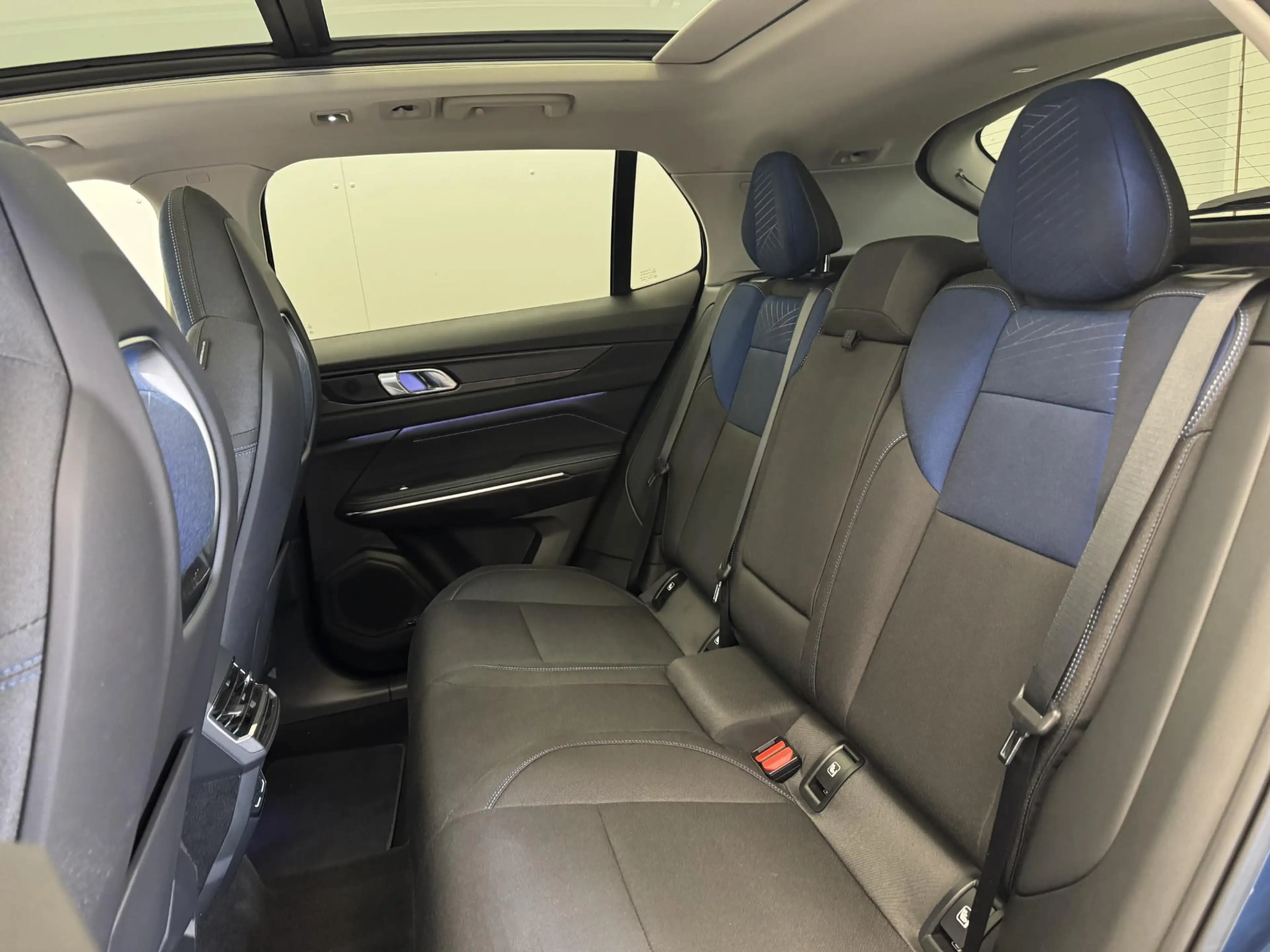 Lynk & Co 01 1.5 Panoramadak | ACC | Keyless | 360 camera | Rij — photo 15