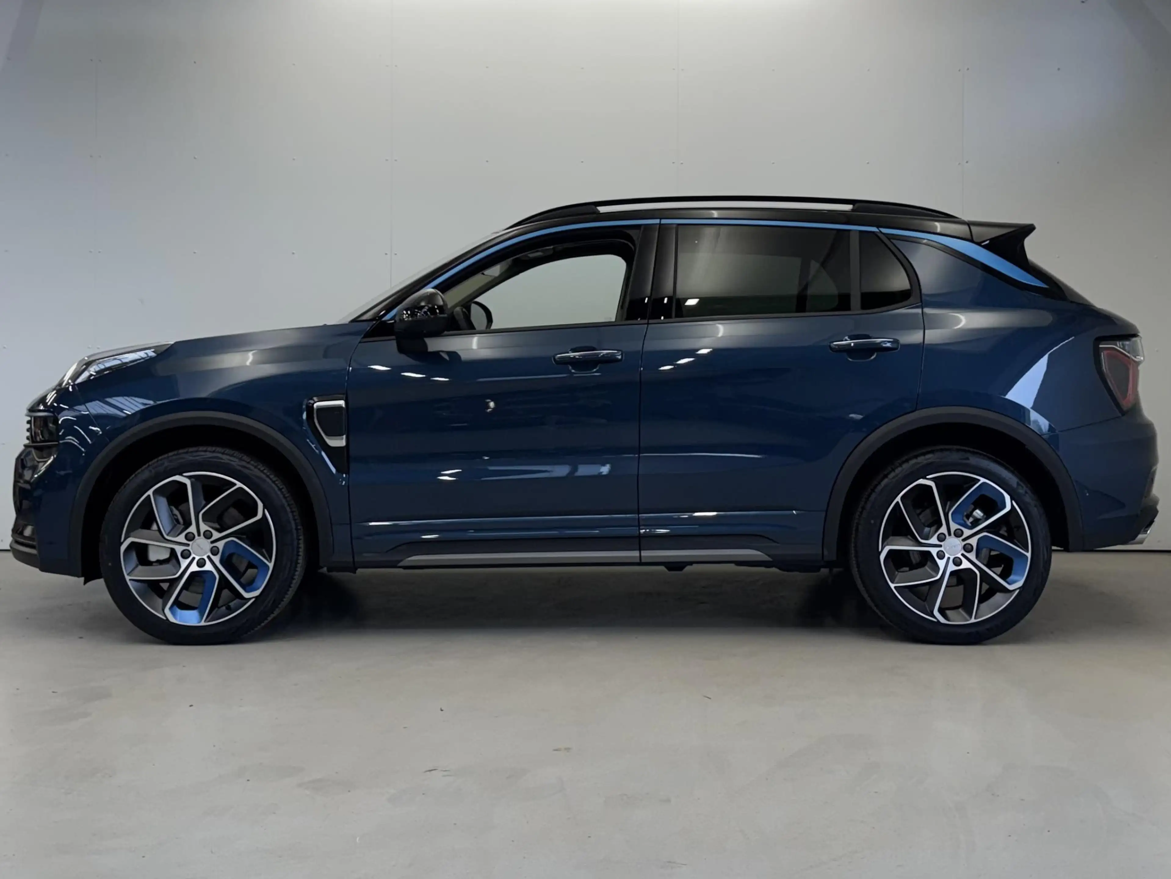 Lynk & Co 01 1.5 Panoramadak | ACC | Keyless | 360 camera | Rij — photo 4