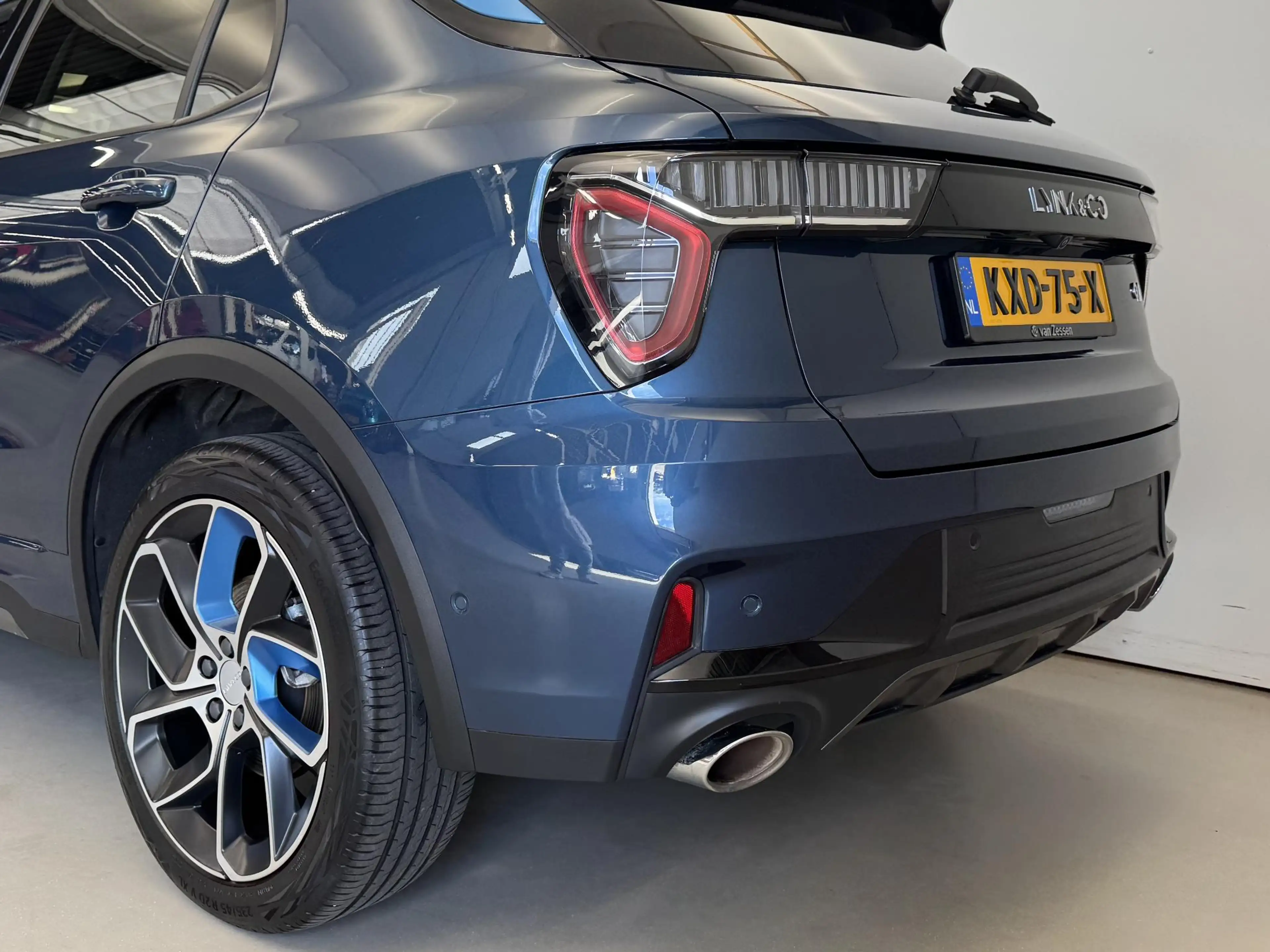 Lynk & Co 01 1.5 Panoramadak | ACC | Keyless | 360 camera | Rij — photo 5