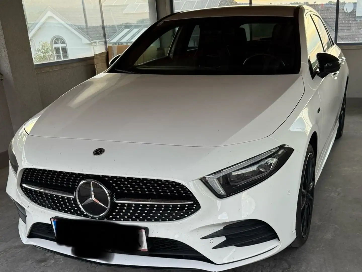 Mercedes-Benz A 250 A 250 e PHEV Aut. Weiß - 1