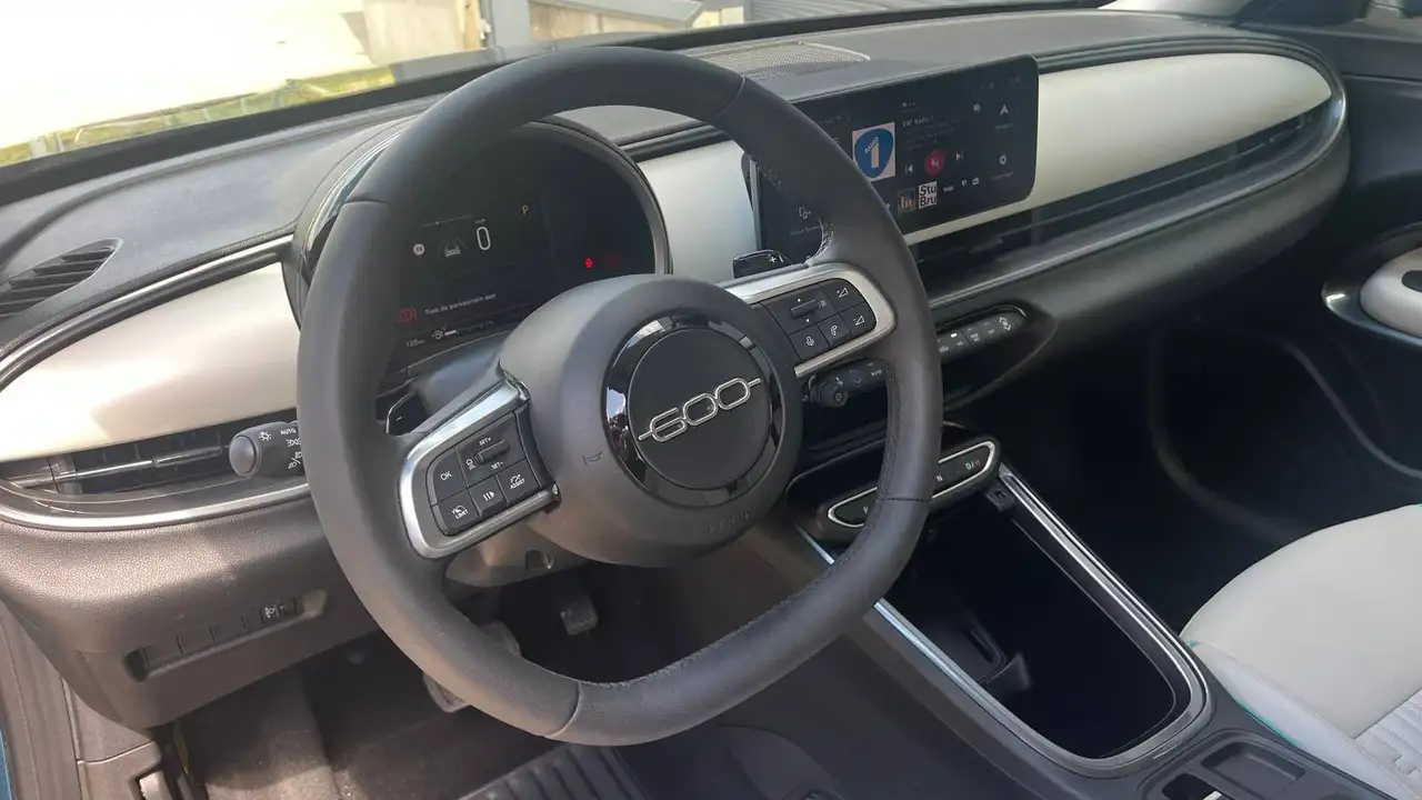 Fiat 600 1.2 Hybrid DCT La Prima ! Full option!, миниатюра 12