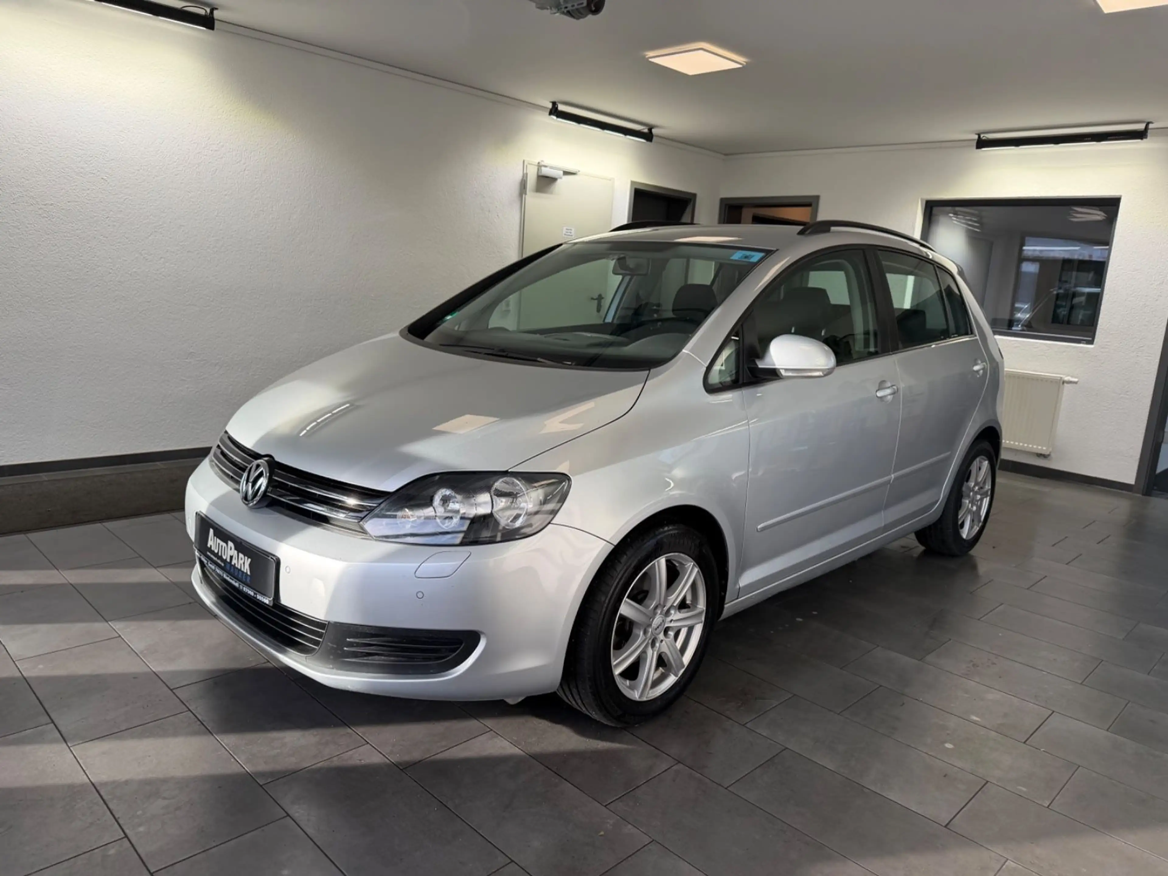 Volkswagen Golf Plus 1.4 TSI DSG | SHZ | PDC | Climatronic