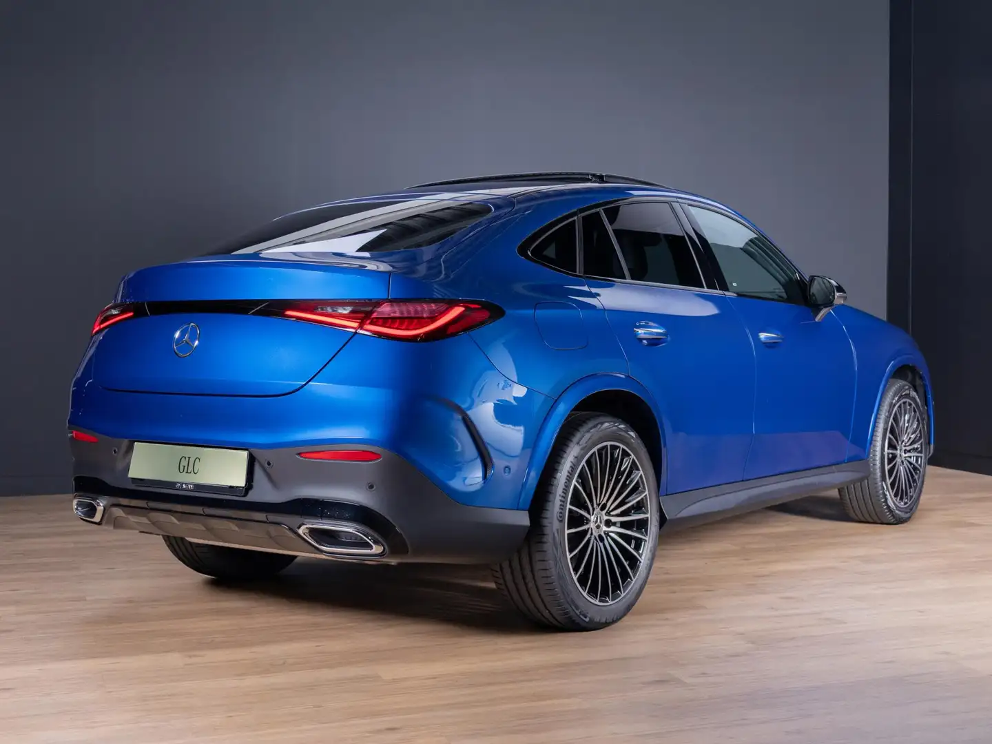 Mercedes-Benz GLC 400 Coupé 400e 4MATIC Sport Edition Blauw - 2