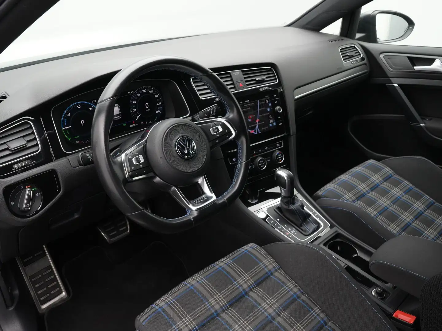 Volkswagen Golf 1.4 TSI 204 pk PHEV GTE | LED koplampen | Virtual Gris - 2
