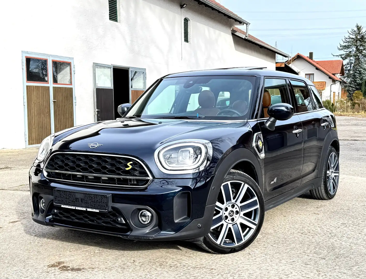 MINI Cooper SE Countryman Cooper SE All4 Pano Leder Kamera 1Hand Noir - 1