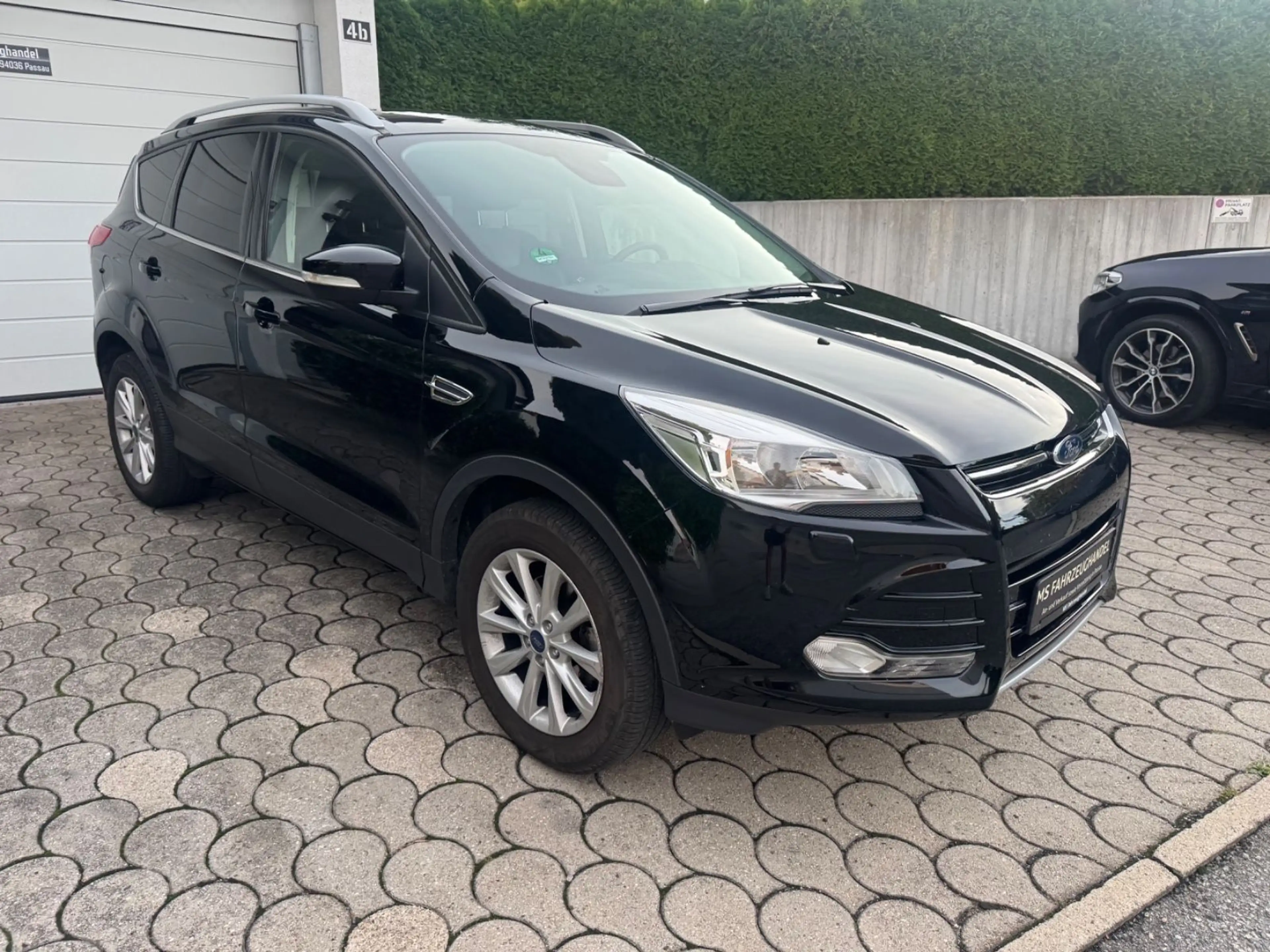 Ford Kuga Titanium 1.6 *TÜV 04/28*Navi*SHZ* — photo 8